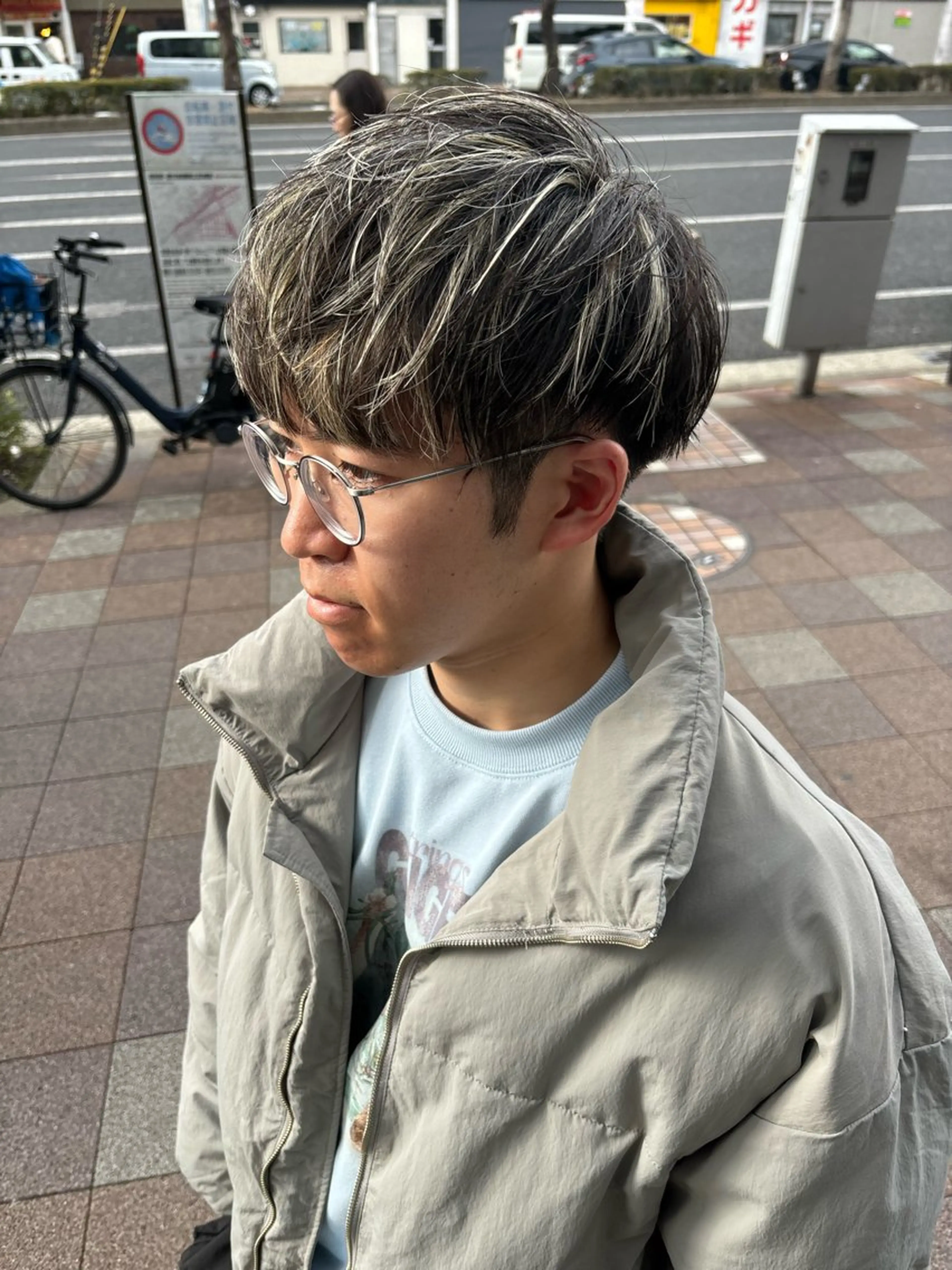 ショート カラー メンズ メンズメッシュ マッシュ メッシュ 穐田 航のヘアスタイル