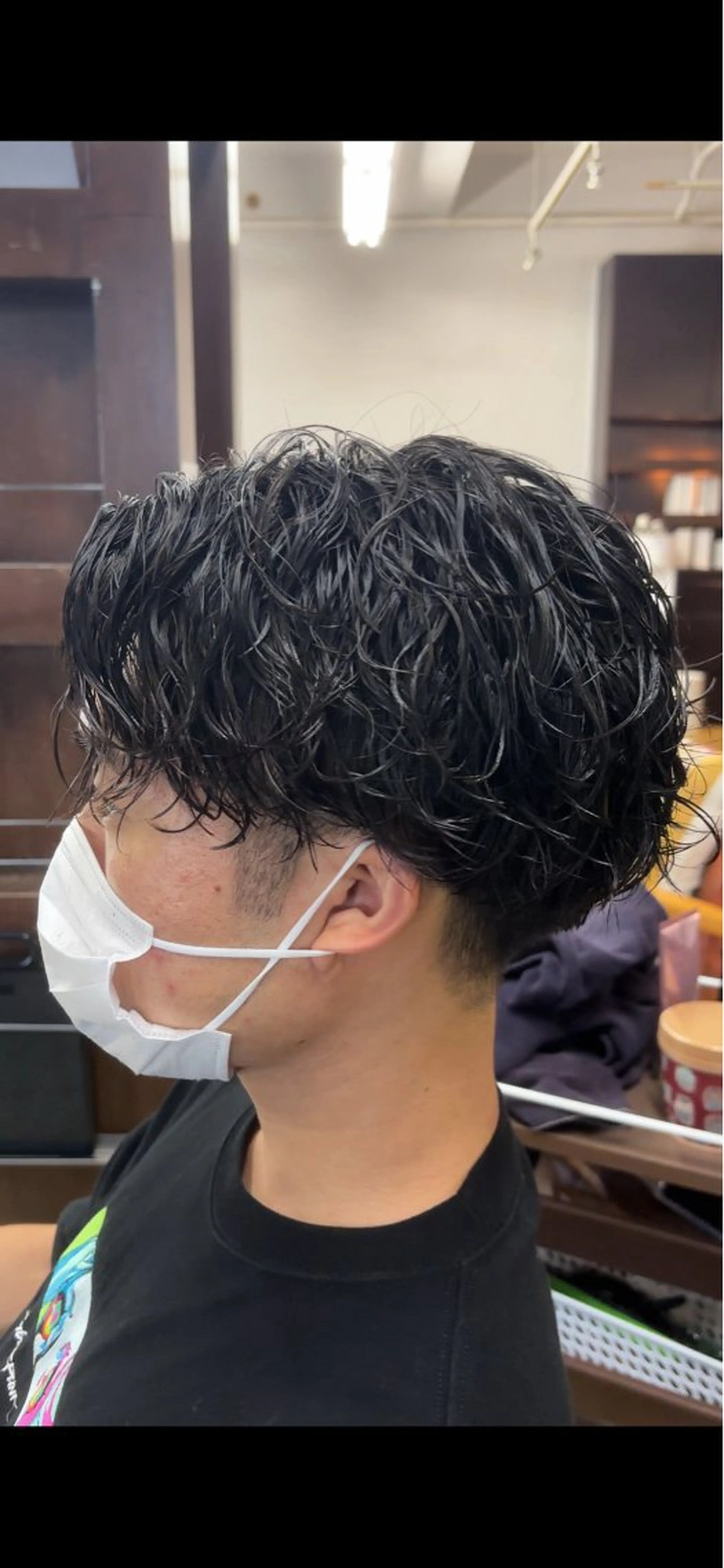 メンズ 波巻きパーマ 山本 雅也のヘアスタイル