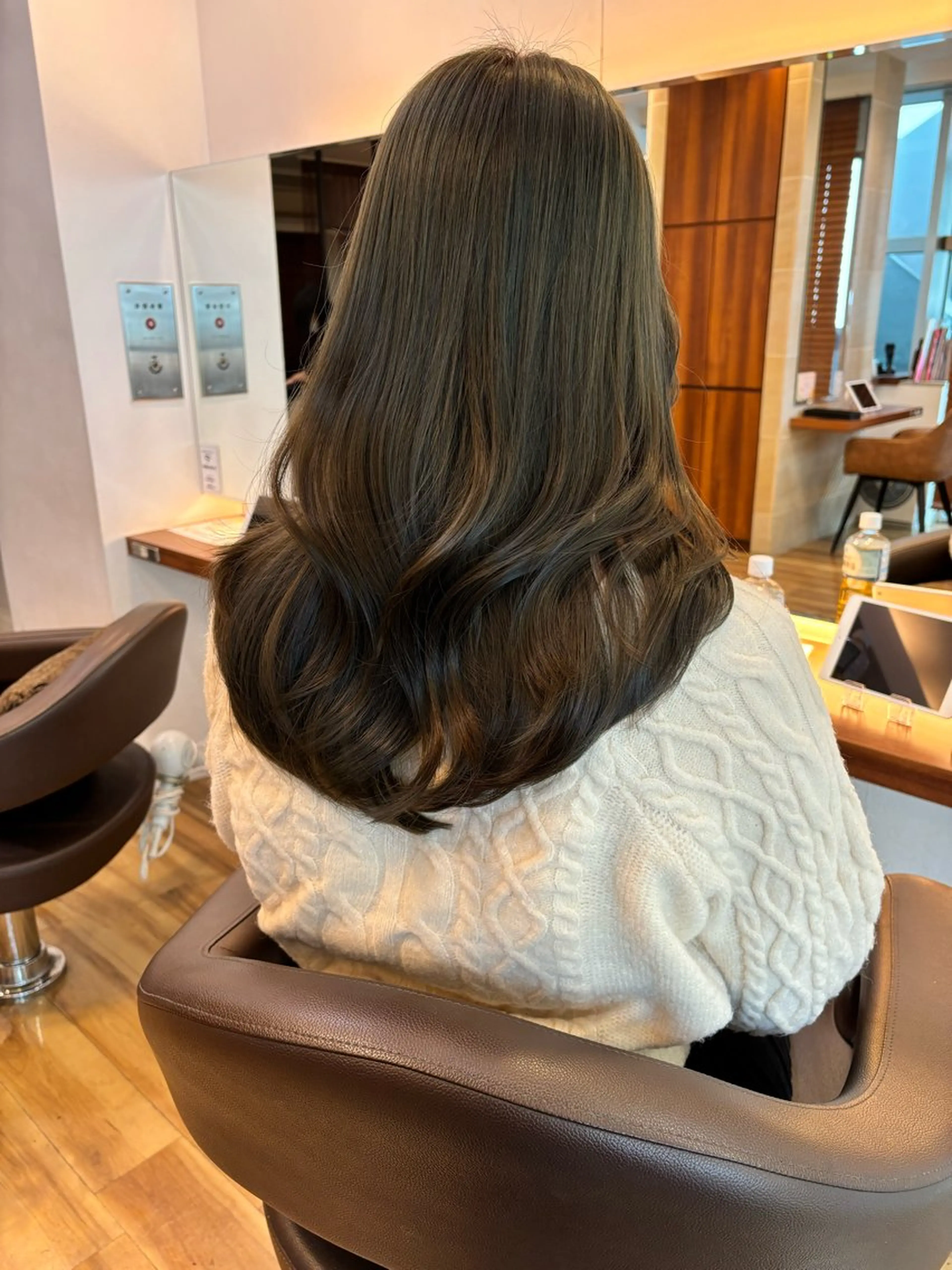 ロング カラー カット ヘアカラー トリートメント レイヤーカット /透明感/千葉怜寿のヘアスタイル