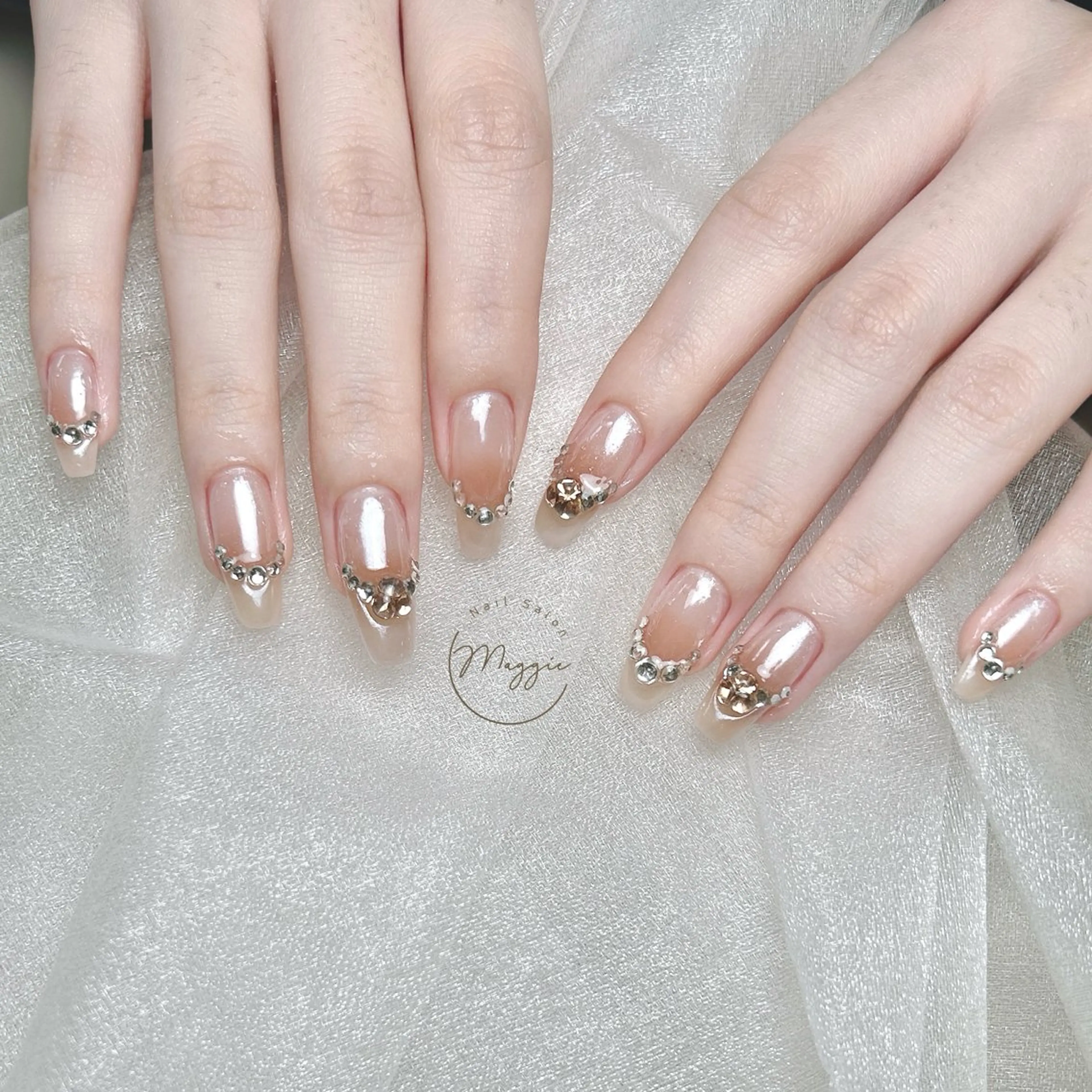 ネイル Maggie Nail🦩のネイルデザイン