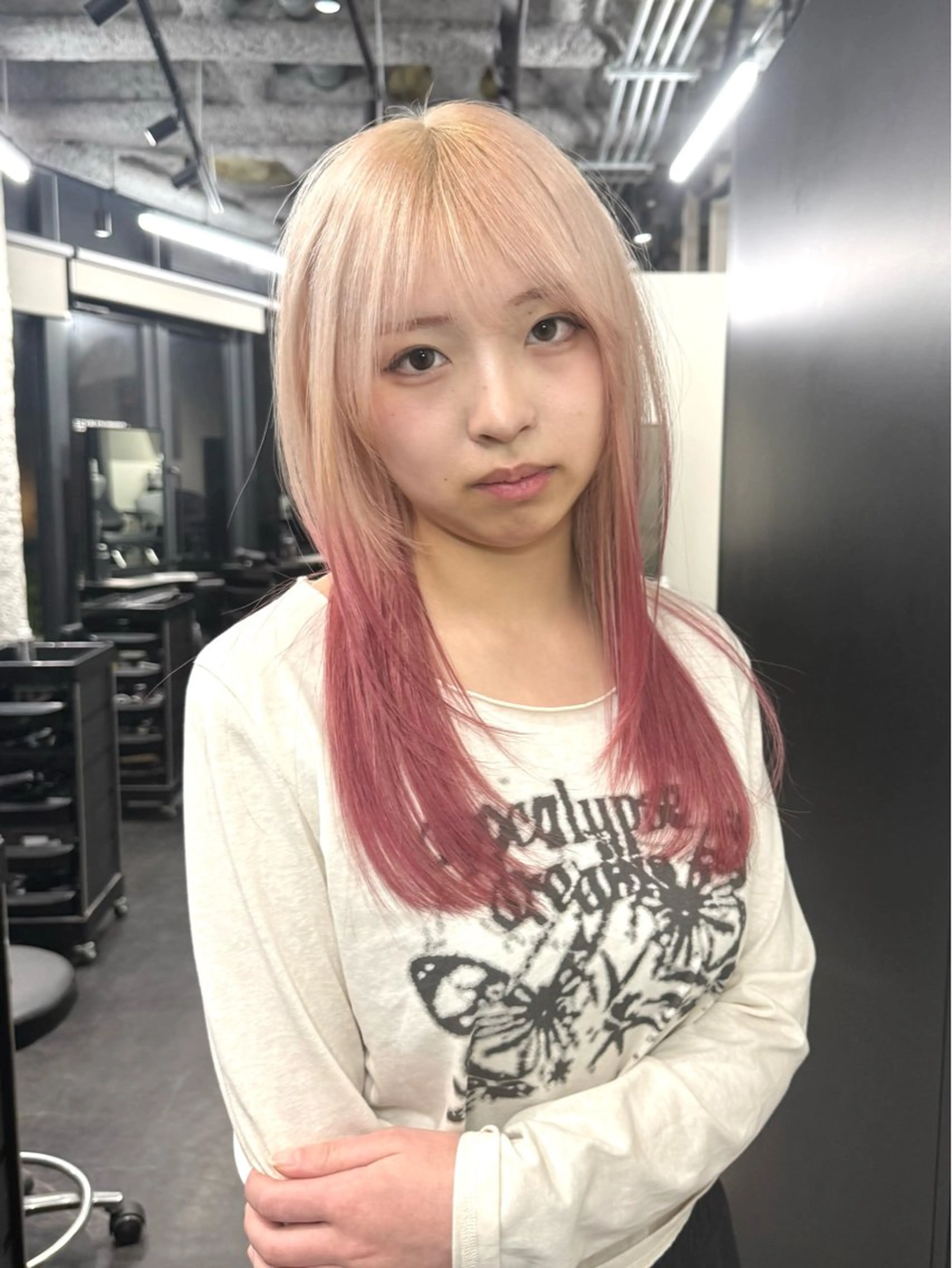 ミディアム カット ヘアカラー トリートメント 秋山 輝星のヘアスタイル