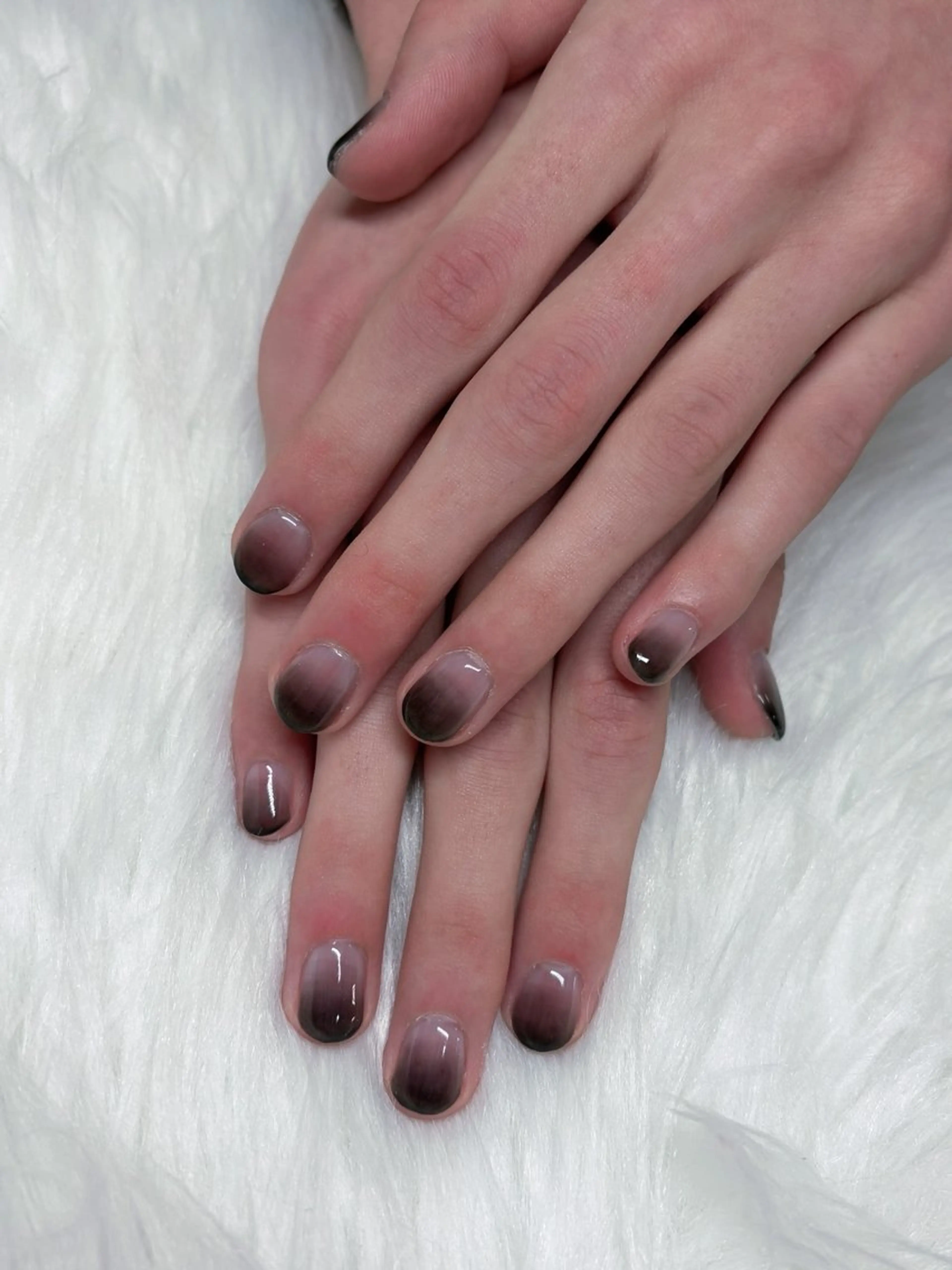 メンズ ネイル グラデーション †❤︎派手／クール／ Ayana🐺のネイルデザイン