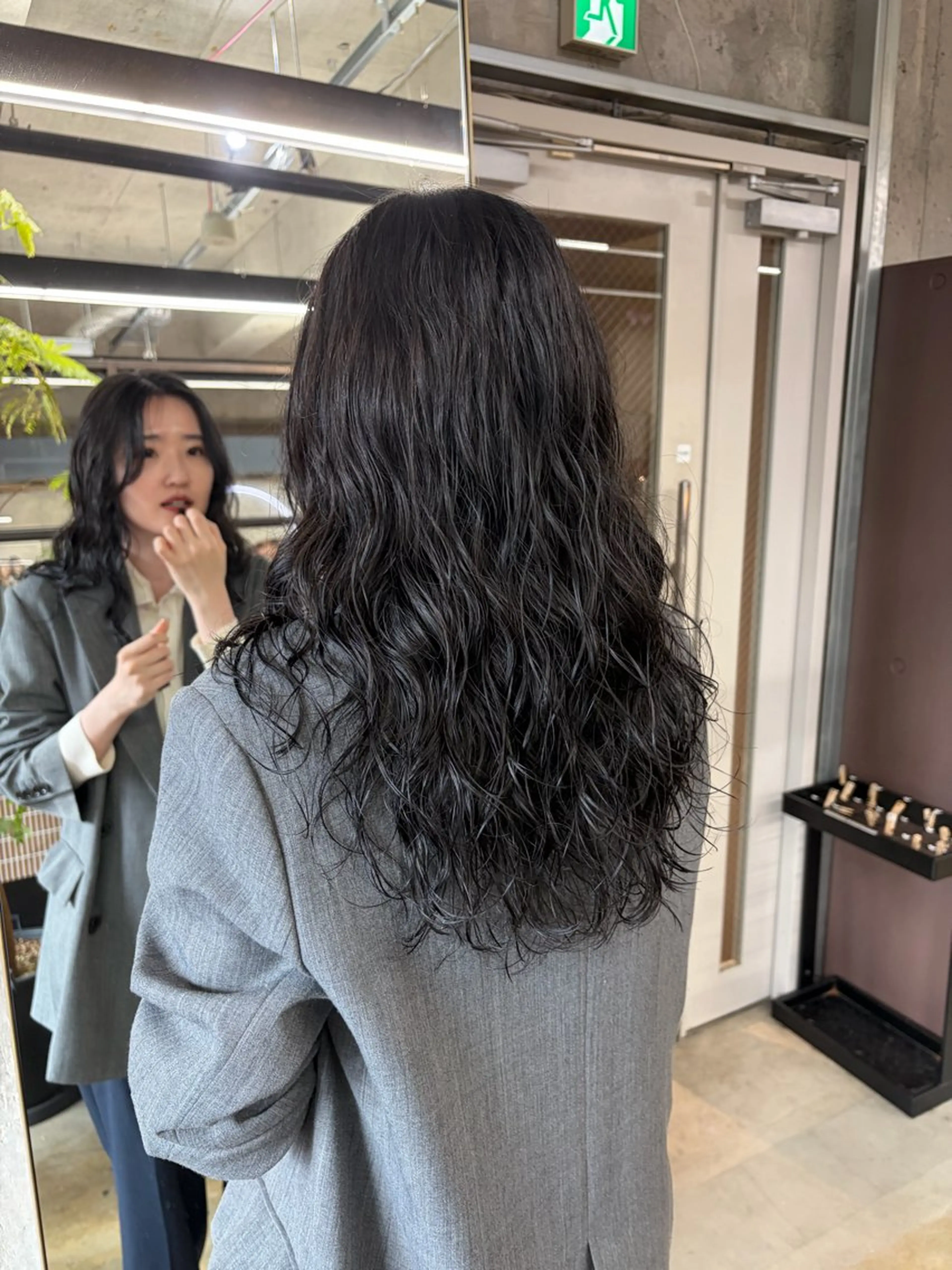 ロング カット ヘアカラー パーマ オリーブ/レイヤー/ 酸性ストレート/ゆなのヘアスタイル