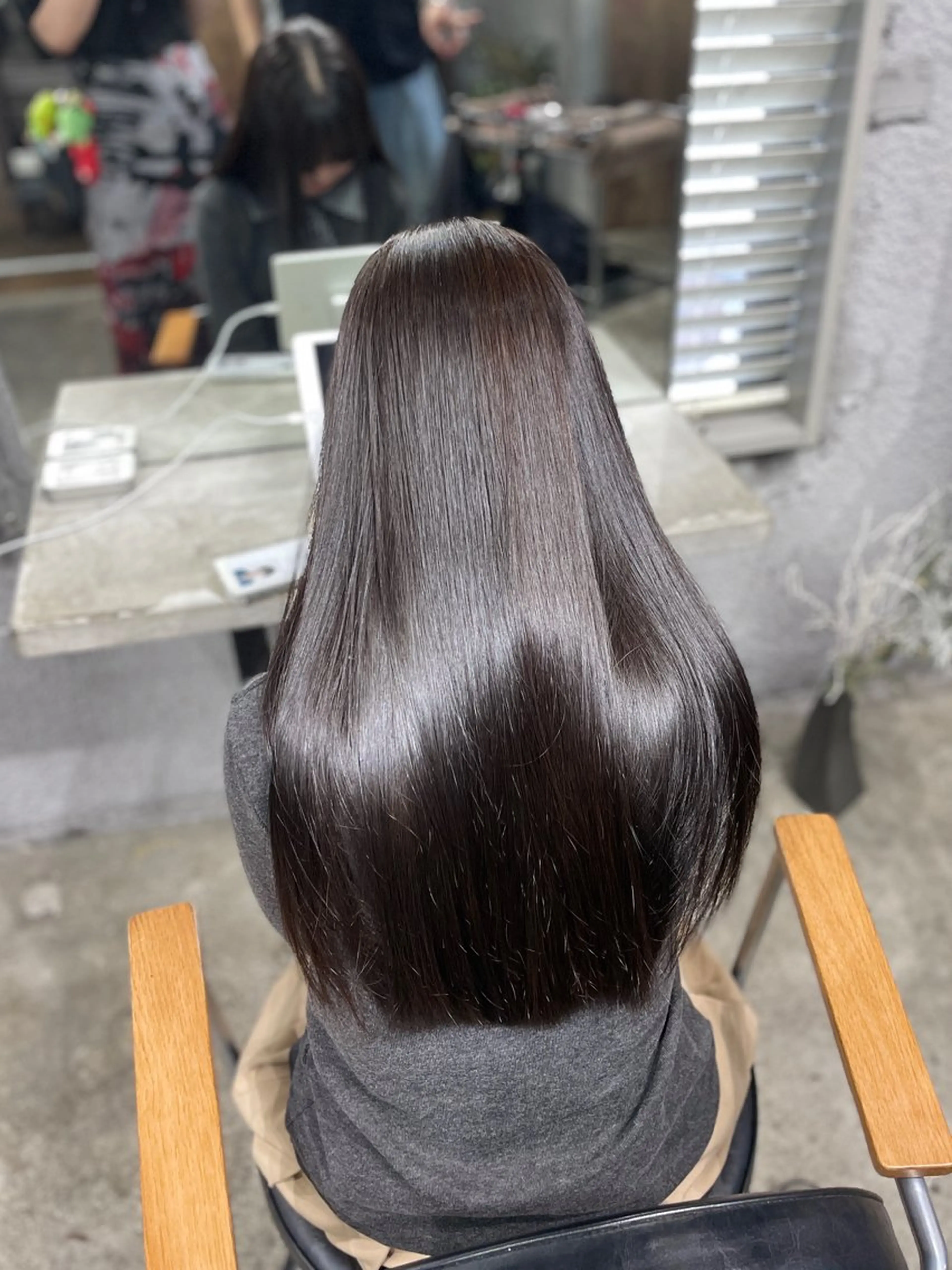 ロング カラー 透明感カラー ヘアカラー 🎀透明感カラー／ 縮毛矯正／横浜のヘアスタイル