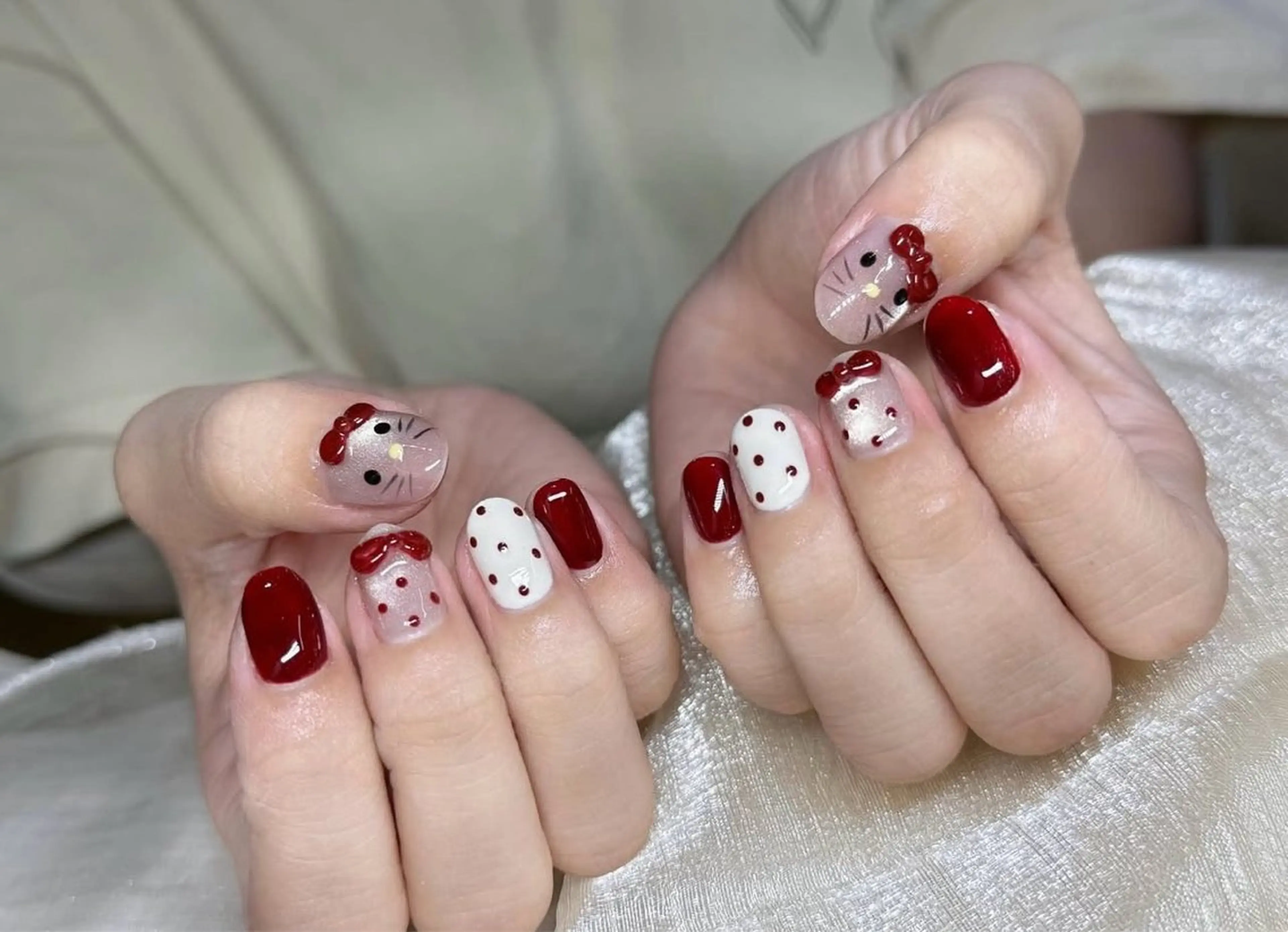 ネイル オーロラネイル 長さ出し フットネイル フレンチネイル ジェルネイル ハンドネイル sora ❄️のネイルデザイン