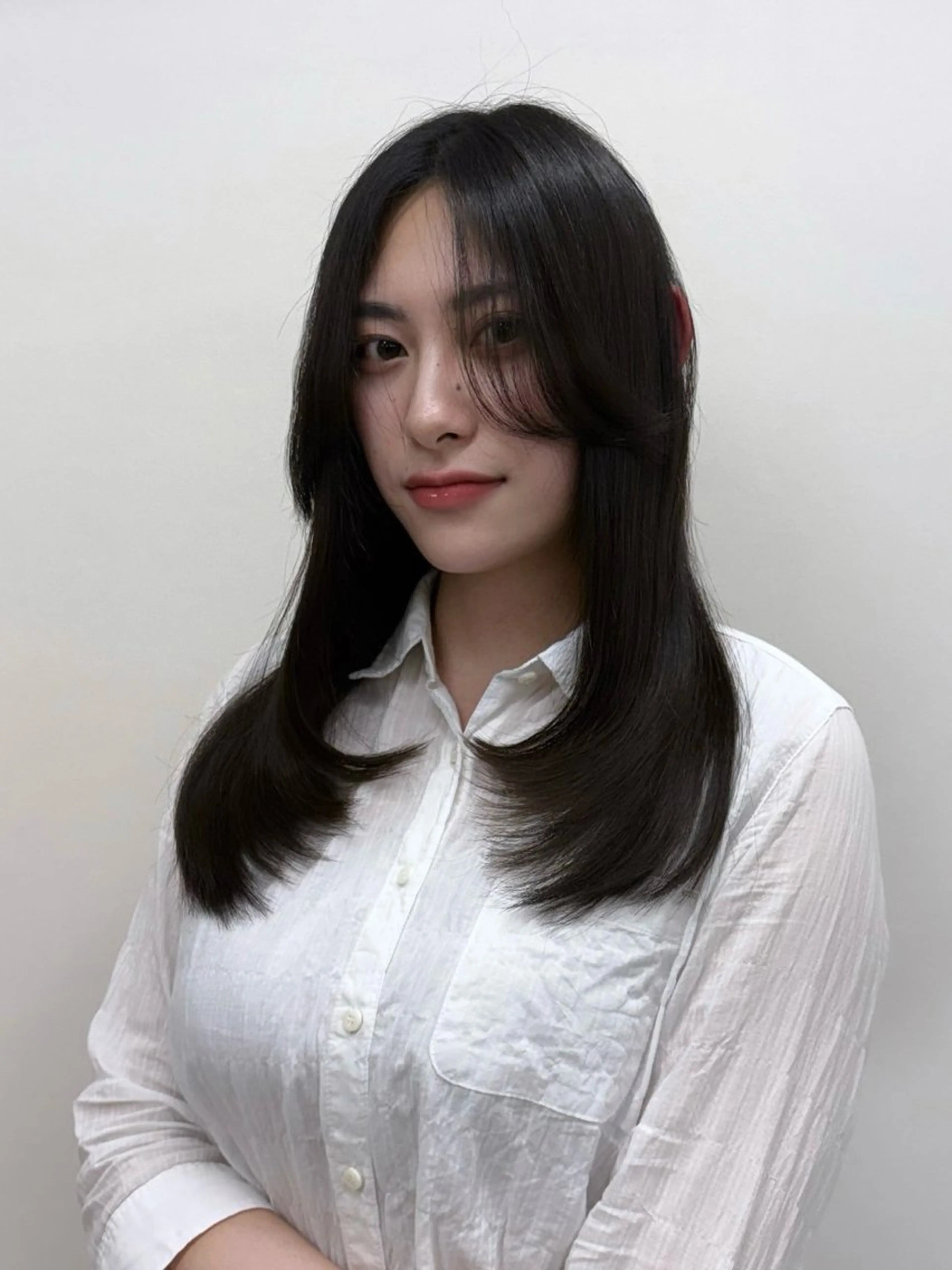 セミロング 顔周りカット レイヤーカット トリートメント ヘッドスパ あい❤︎ /髪質改善/韓国巻きのヘアスタイル