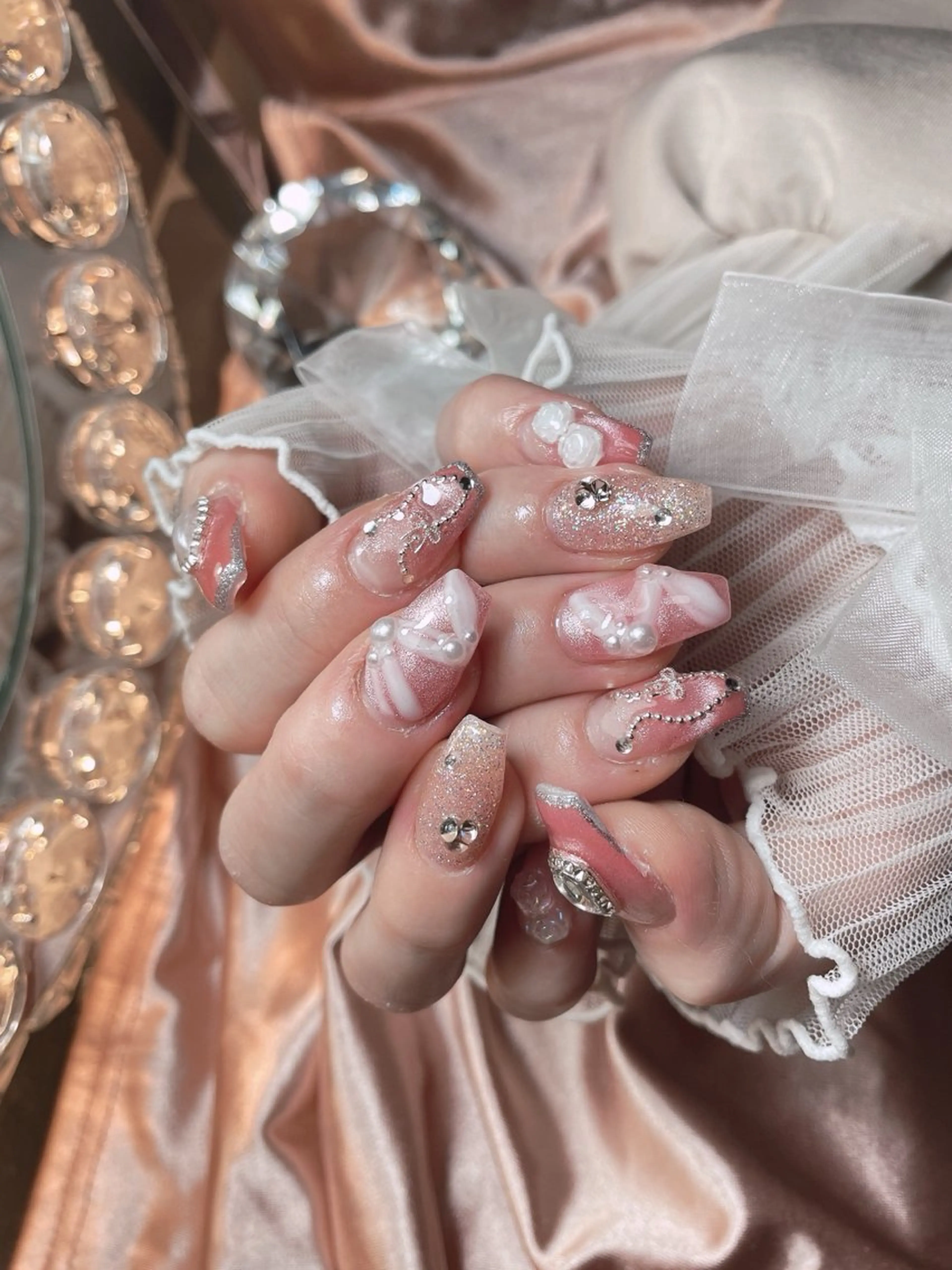 ネイル 23時まで❤︎韓国、 ワンホンネイルのネイルデザイン