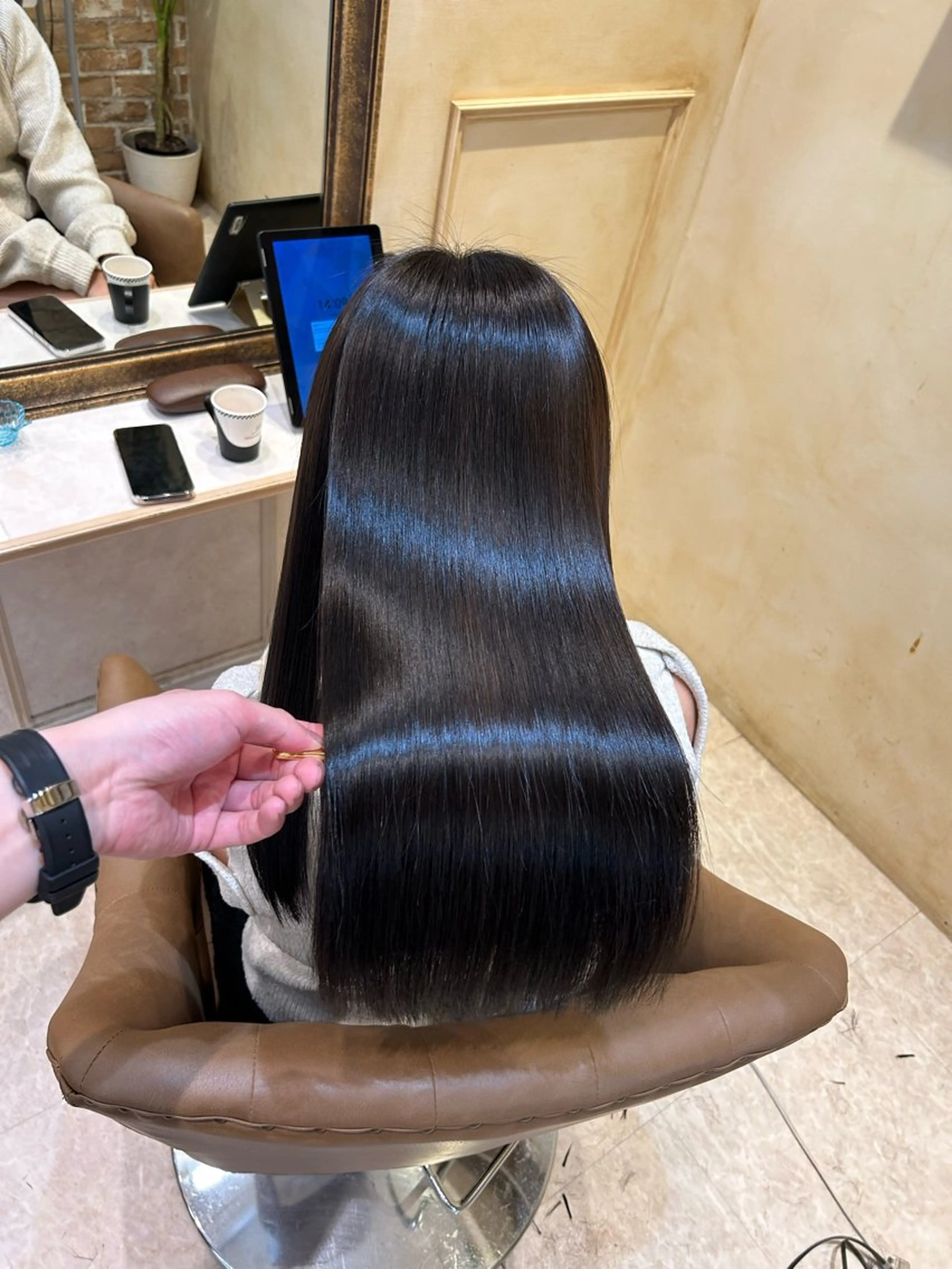 ロング パーマ 髪質改善 縮毛矯正 カット ヘアカラー 縮毛矯正 トリートメント 🌹【代表】古川暁 髪質改善縮毛矯正🌹のヘアスタイル