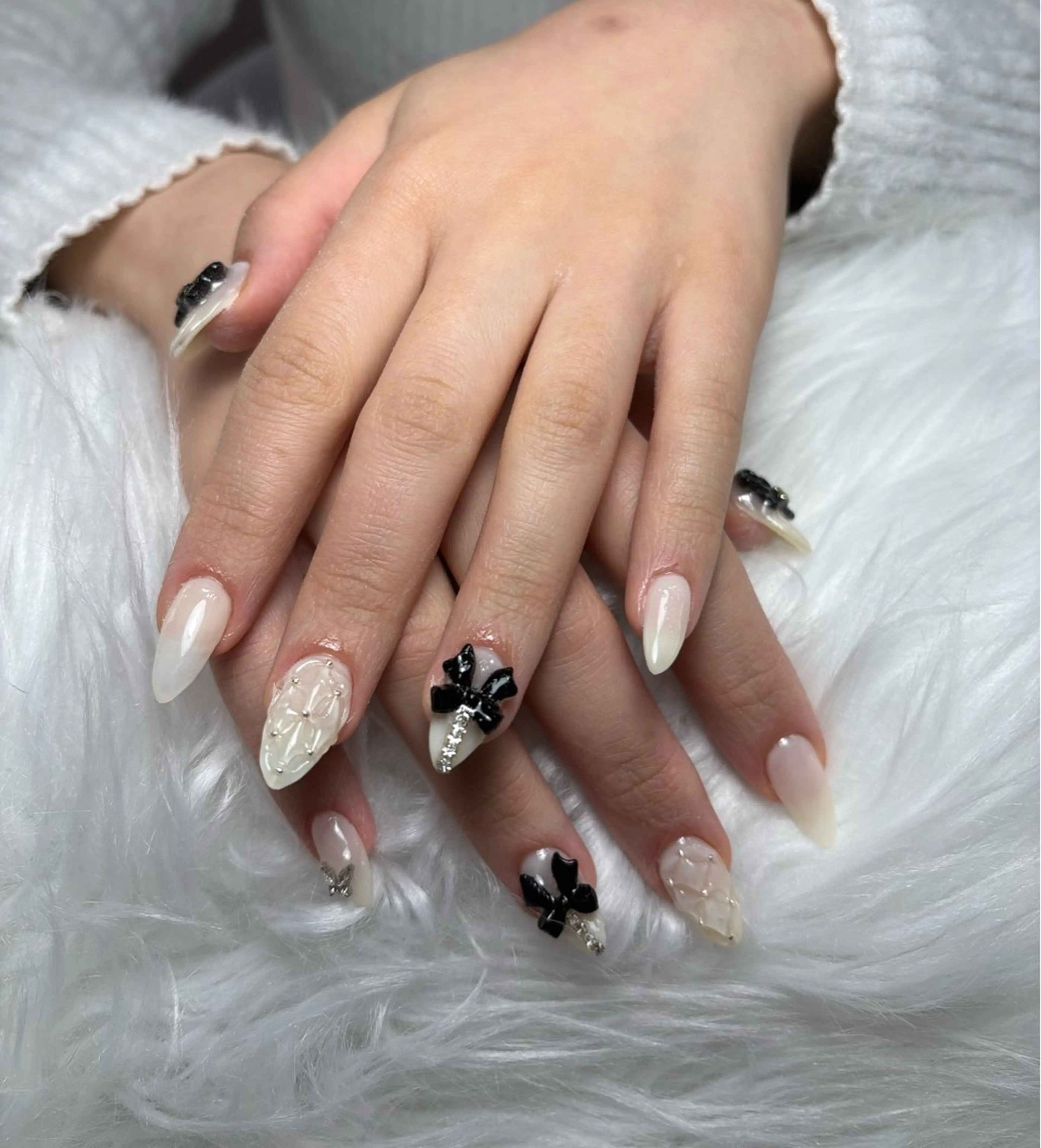 ネイル アートネイル 長さ出し ジェルネイル マグネットネイル ニュアンスネイル なな_ CloudyChanのネイルデザイン