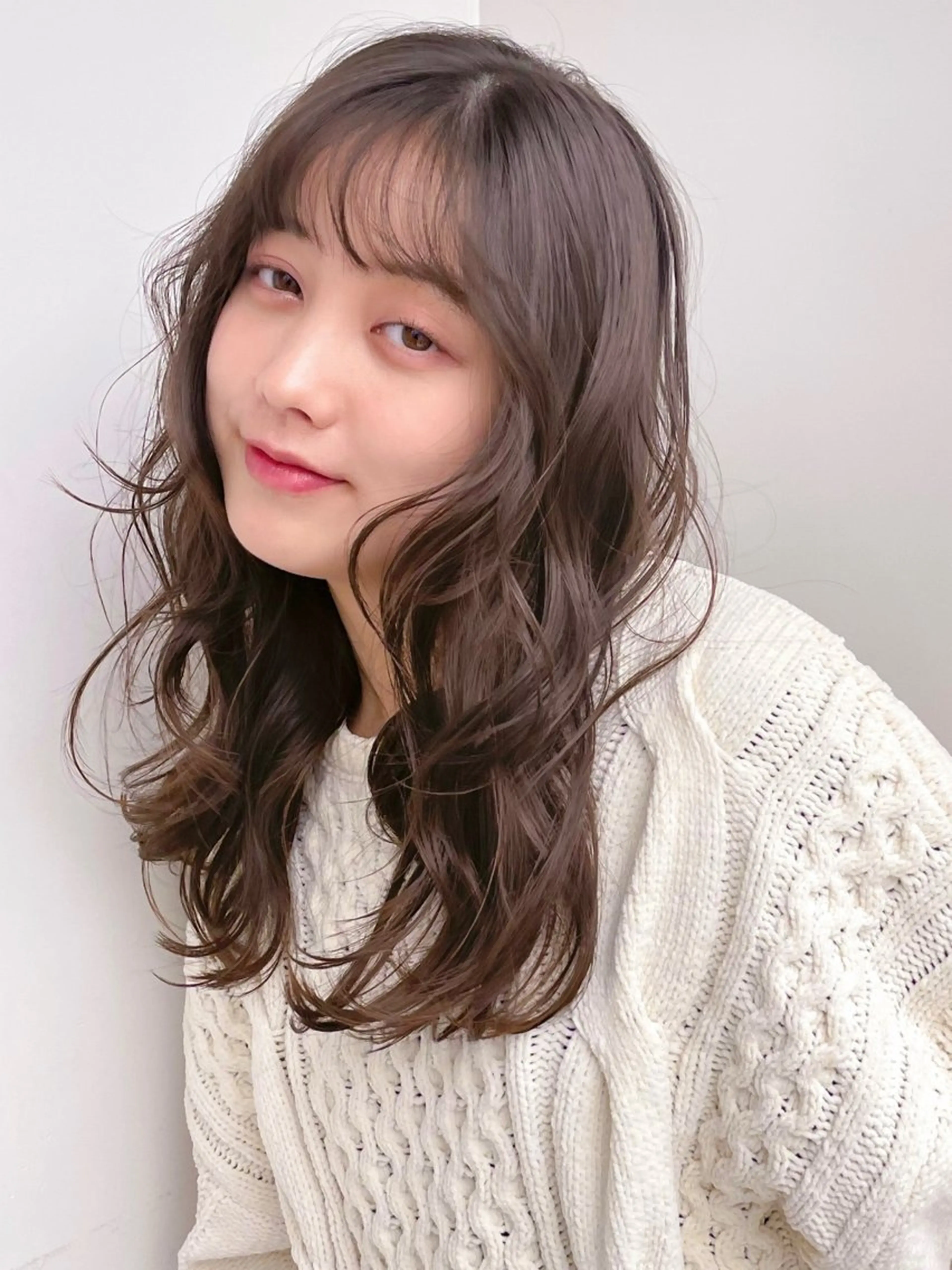 ミディアム カット ヘアカラー 似合わせ/ベージュ /レイヤー/りほ🤍のヘアスタイル