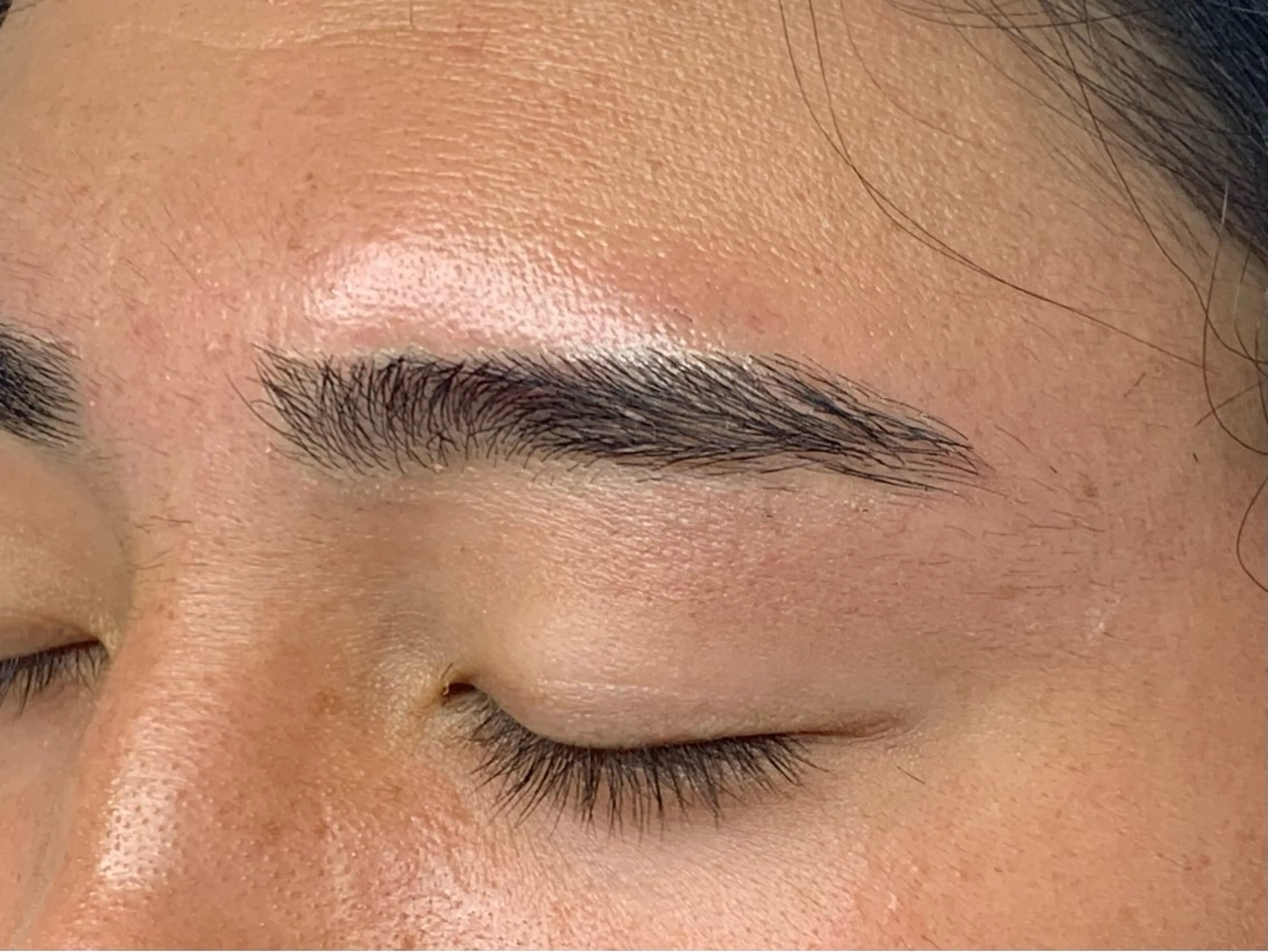 【メンズ限定‼️】眉毛WAX脱毛✨[カット＋間引き付き]の写真
