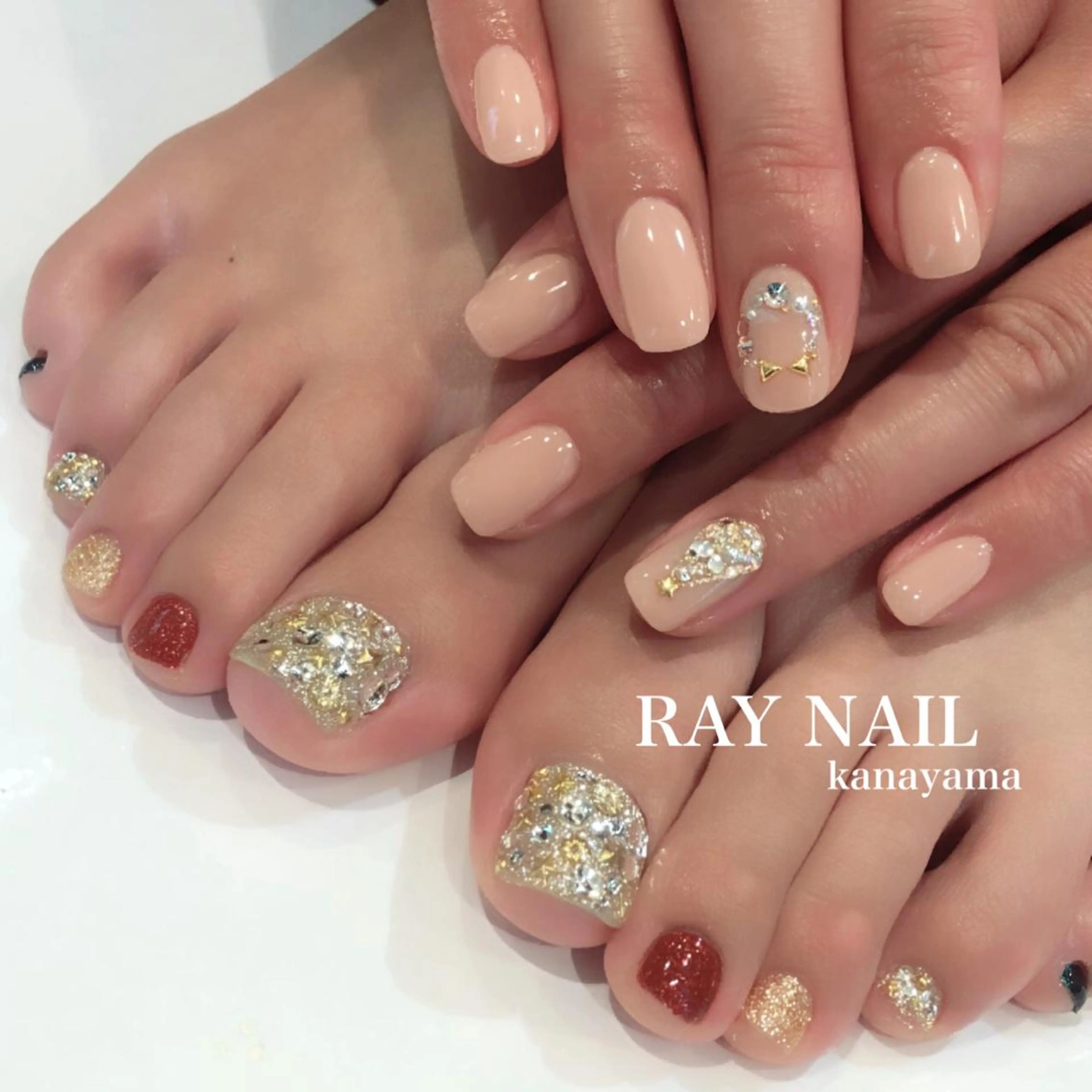 ネイル フットネイル 冬ネイル クリスマス ハンドネイル フットネイル Arowa 伊田のネイルデザイン