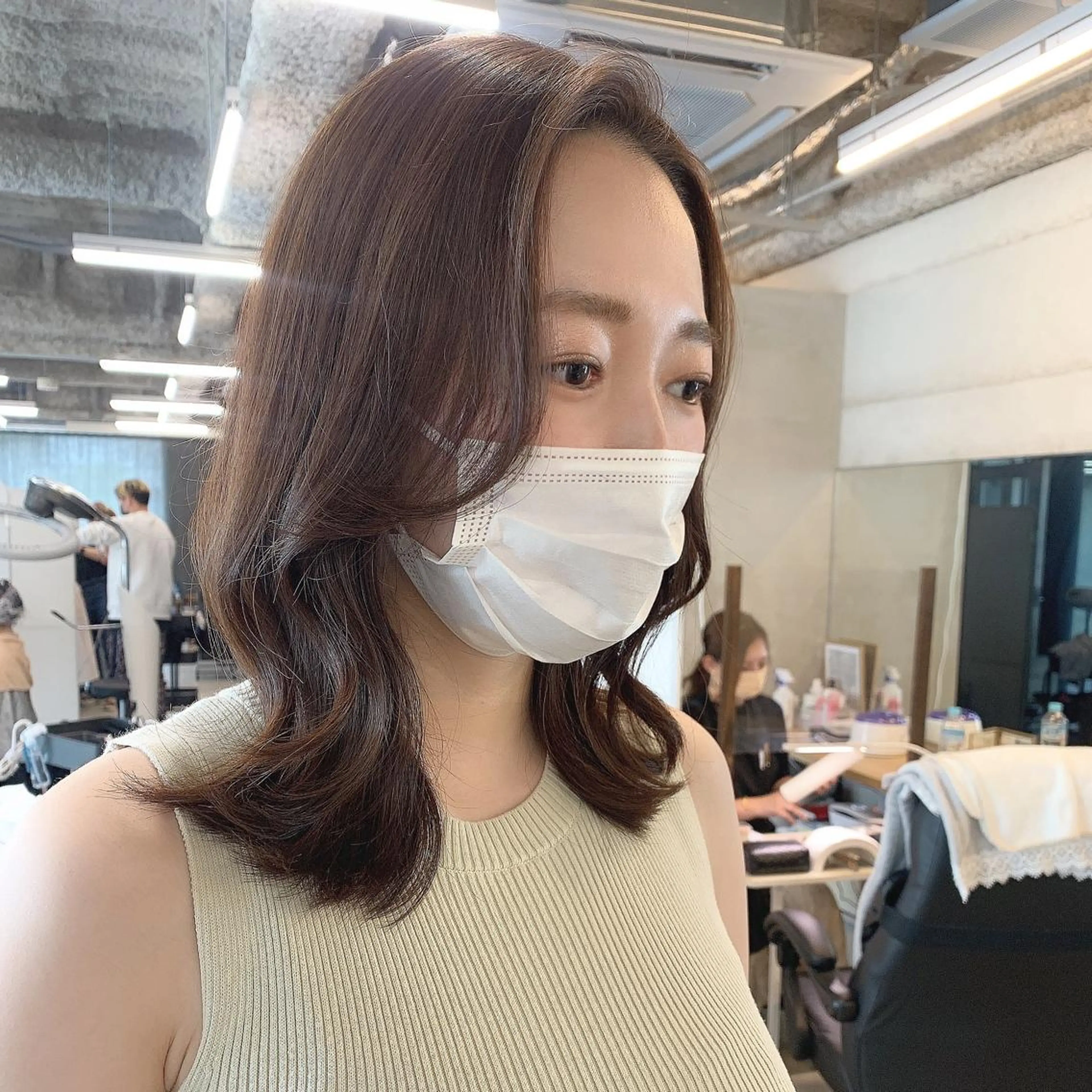 ミディアム カラー カット ヘアカラー トリートメント ヘッドスパ 透明感/オリーブ/ グレージュ/YUKAのヘアスタイル