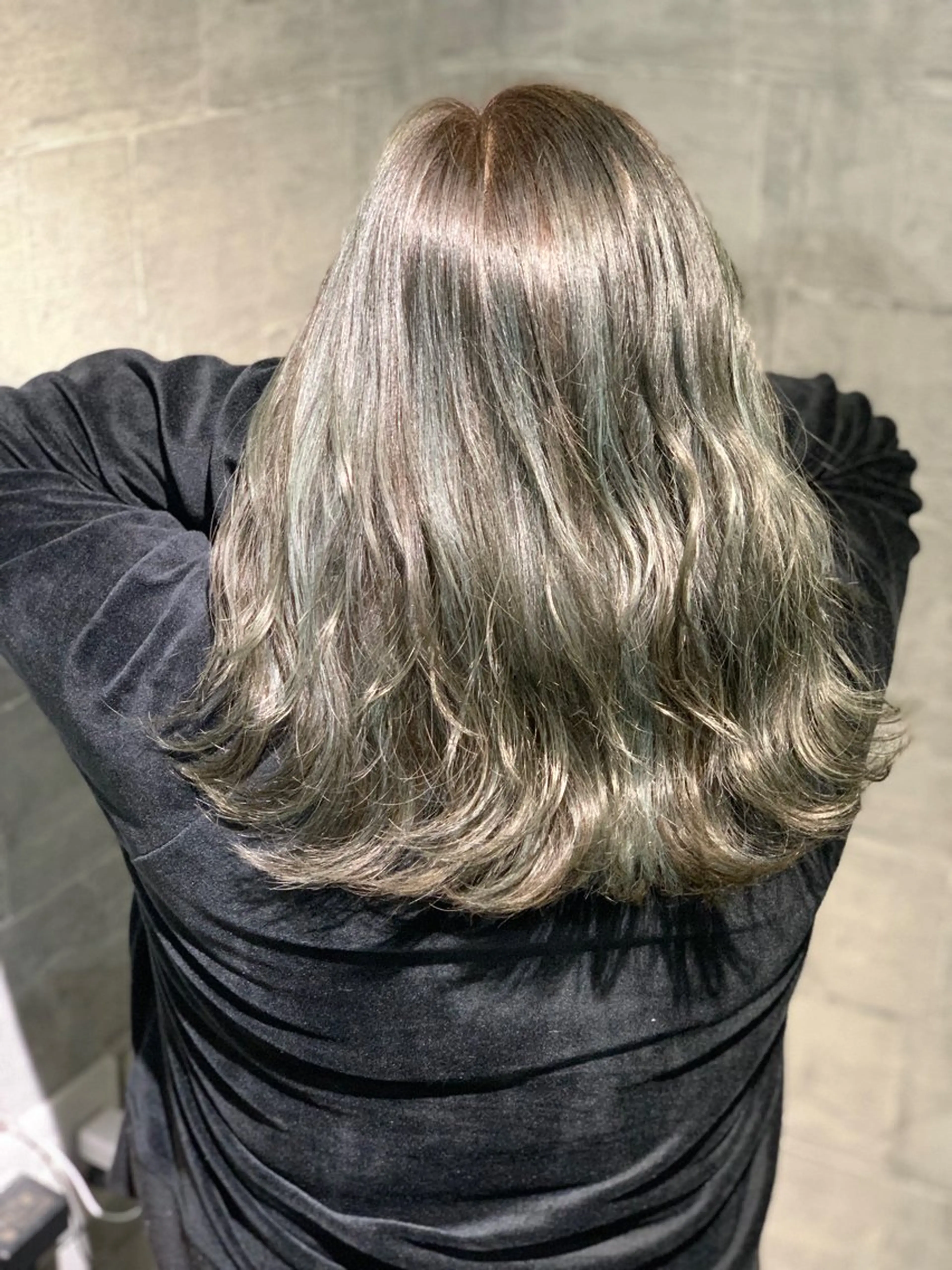 セミロング セミロングパーマ ボブ 顔まわりレイヤー 顔周りカット ハイライト メンズスタイル バレイヤージュ　齋藤のヘアスタイル