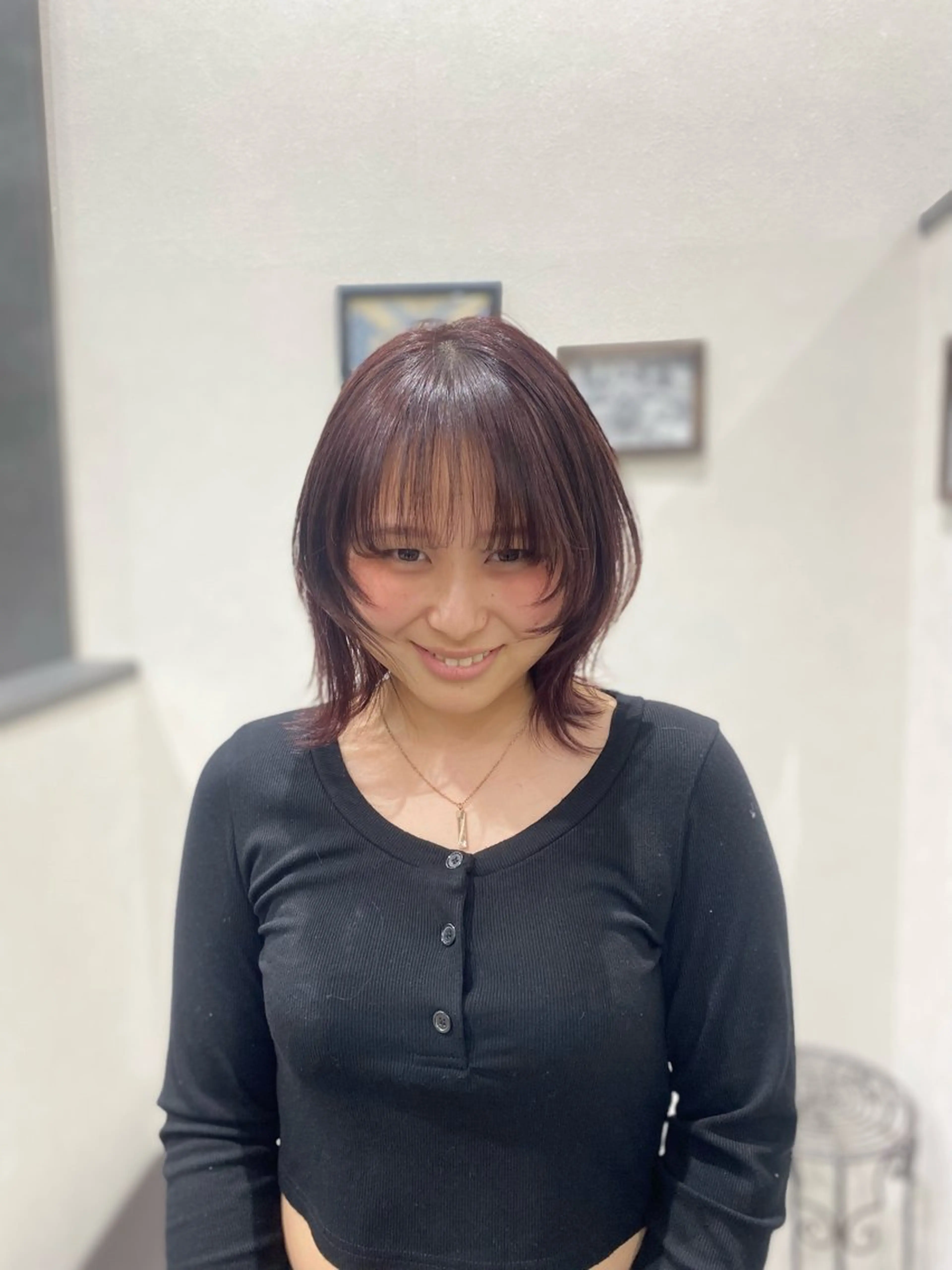 ミディアム ボブレイヤー ボブ くびれヘア レイヤーカット カット ヘアカラー 萩原 彩音のヘアスタイル