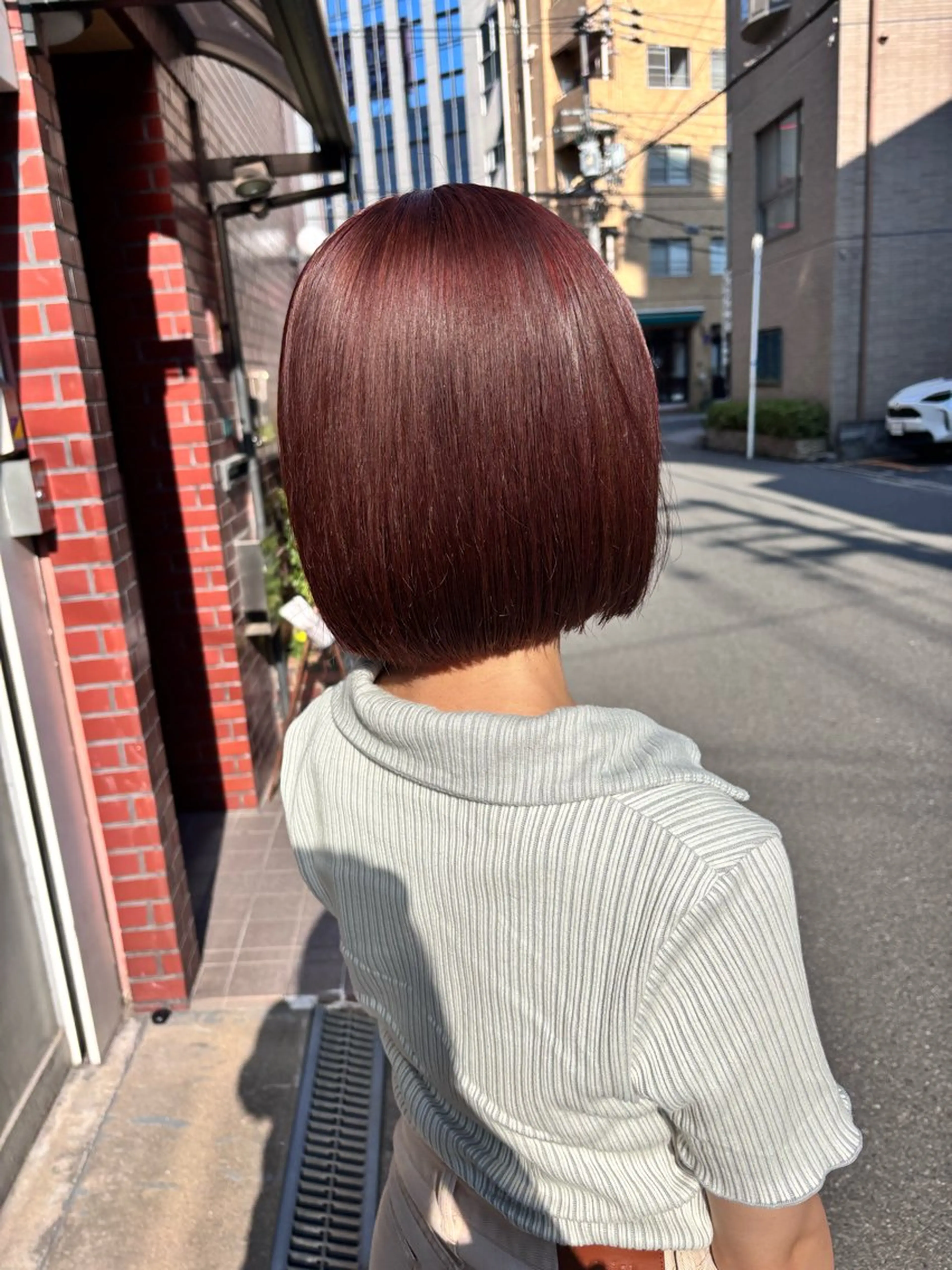 ショート カラー ボルドーカラー ボブ カット ヘアカラー トリートメント newi 京橋 【yuuki】のヘアスタイル