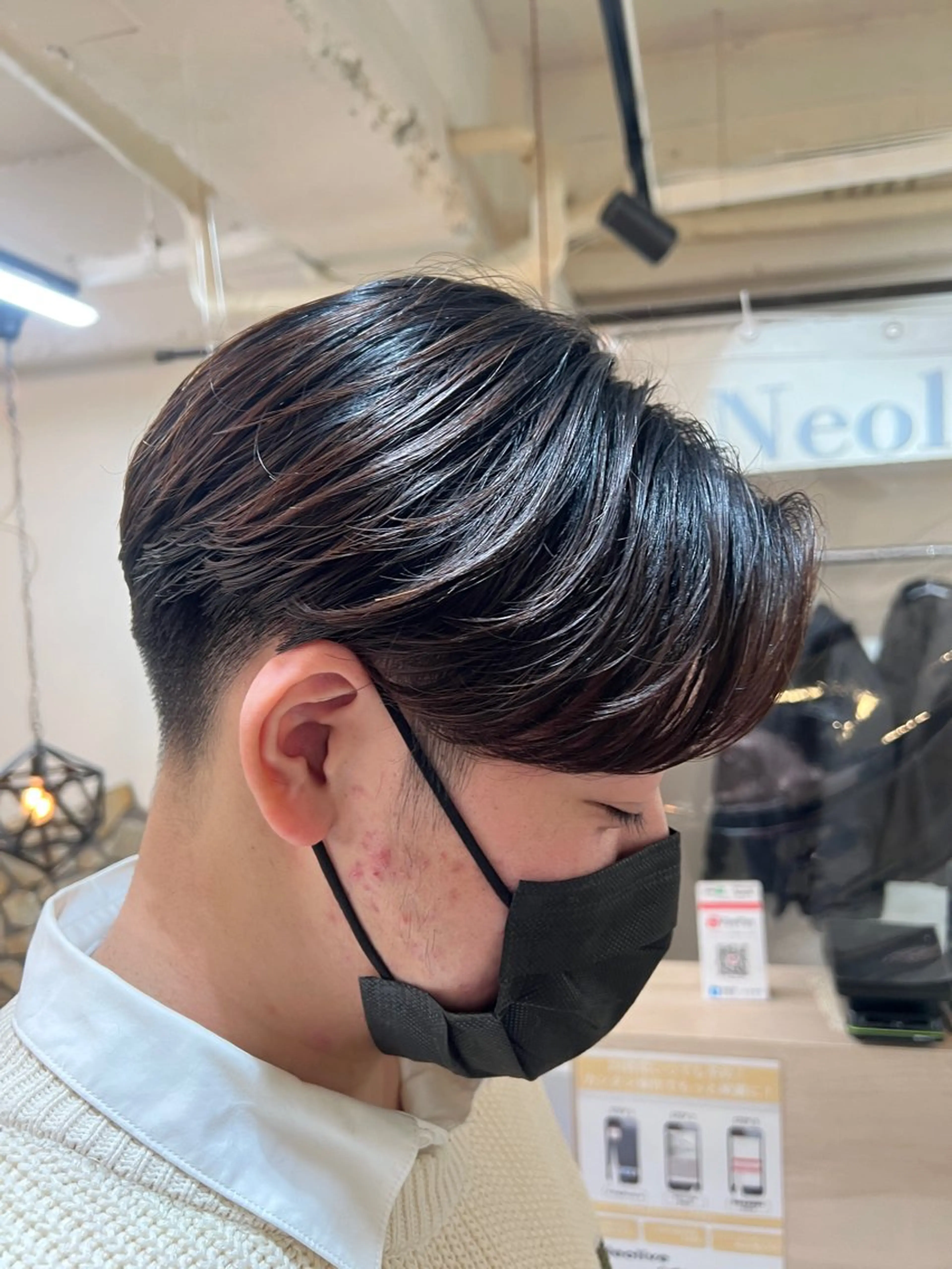 ミディアム パーマ メンズ ミディアムパーマ メンズブリーチ センターパート メンズハイライト メンズパーマ カット パーマ メンズカットパーマ ✂️ JOYAのヘアスタイル