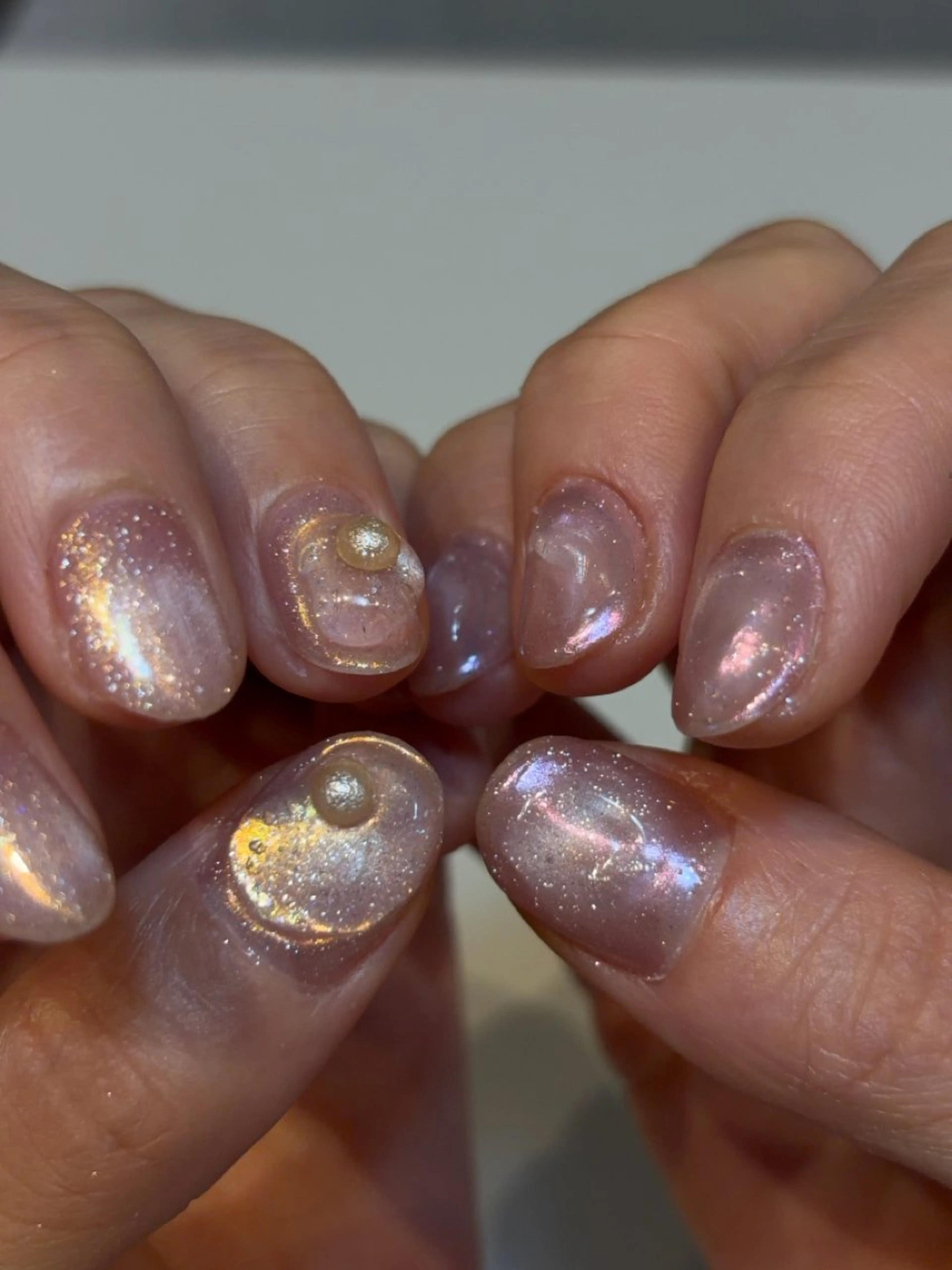 ネイル オーロラネイル フラッシュネイル フラッシュマグ キラキラネイル マグネットネイル calla/南森町/ パラジェルのネイルデザイン