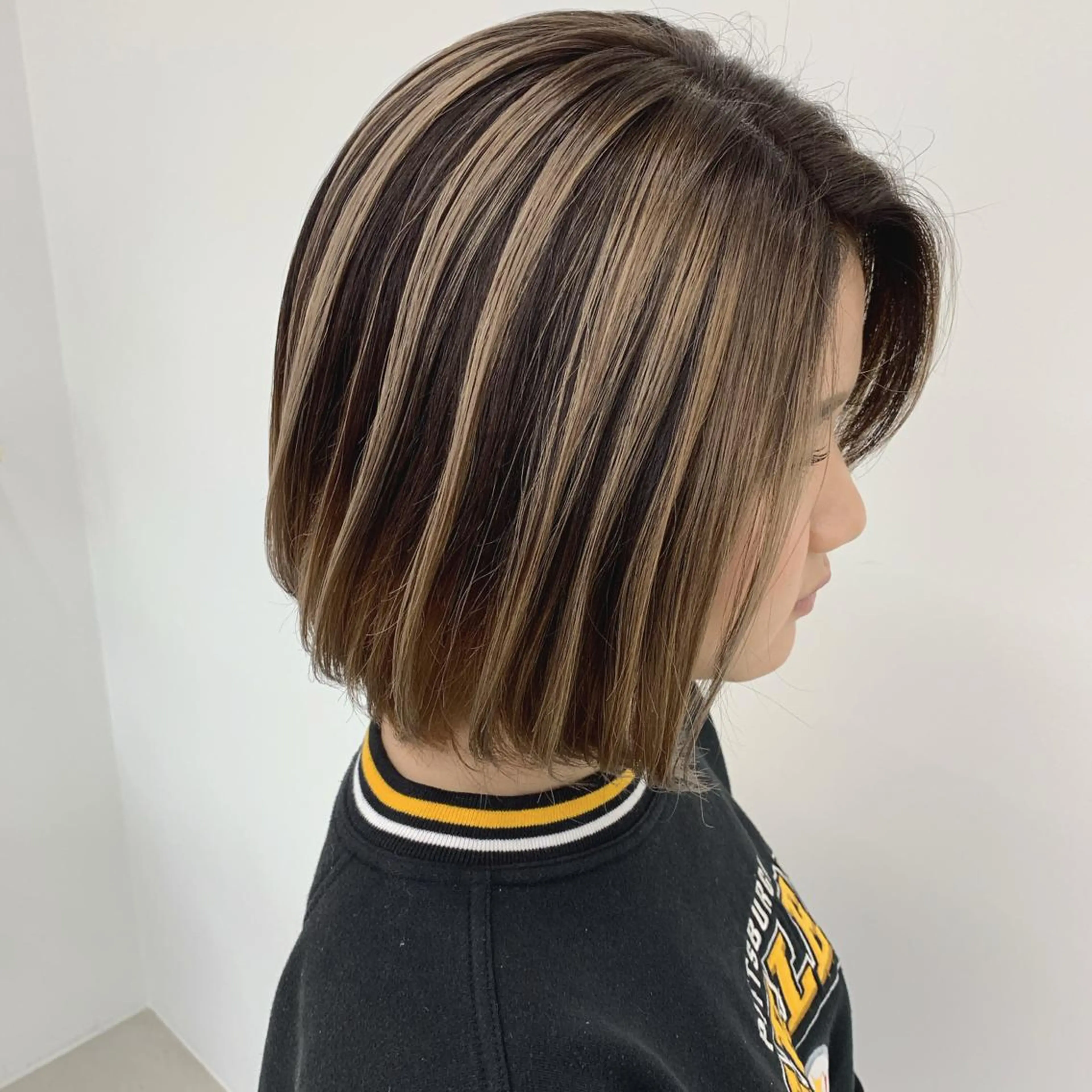 ショート レイヤーカット 山田 絵里菜のヘアスタイル