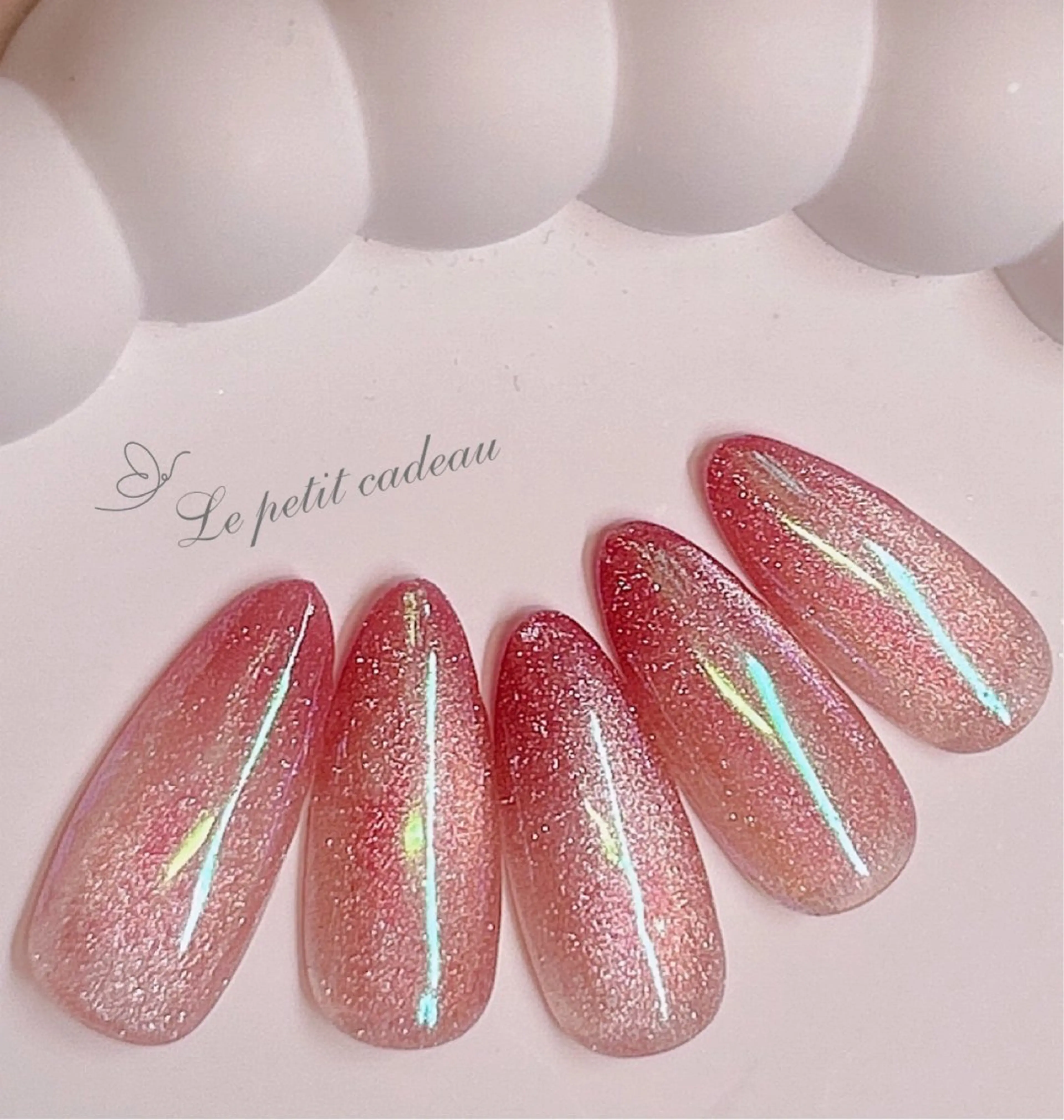 ネイル グラデーション マグネットネイル ピンク ハンドネイル 栗山 カンナのネイルデザイン