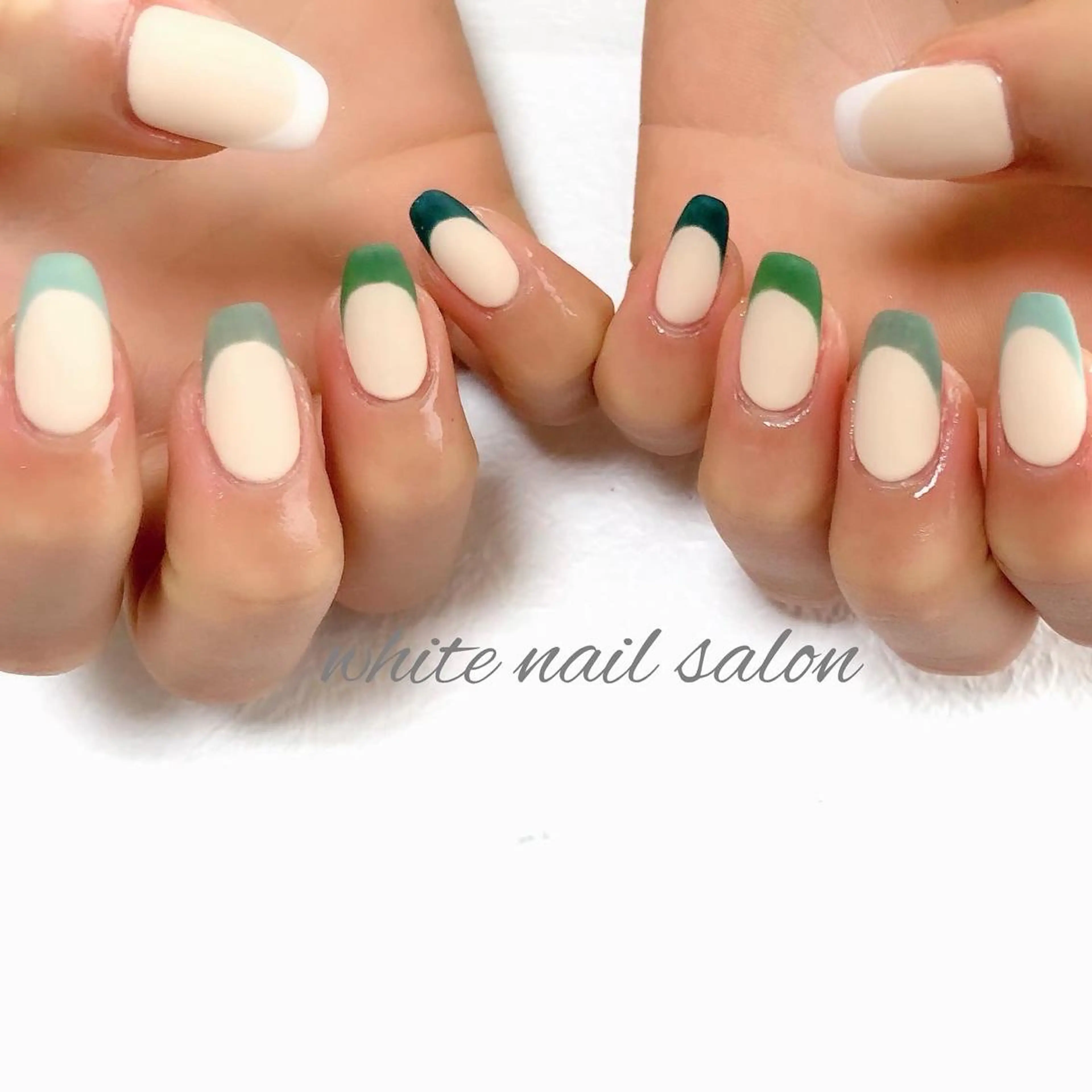 ネイル ジェルネイル ハードジェル 持ち込み ソフトジェル ハンドネイル white nail salonのネイルデザイン