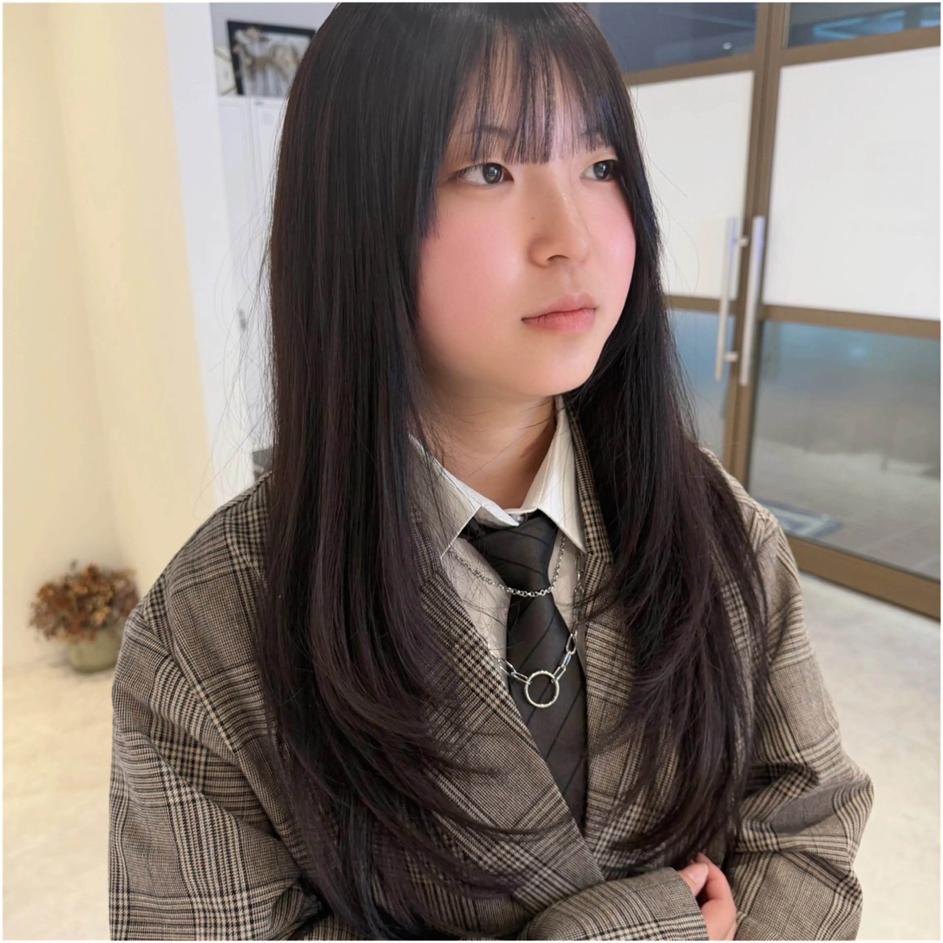 セミロング くせ毛 髪質改善 レイヤーカット 似合わせカット カット 縮毛矯正 balance.三宅 星哉のヘアスタイル