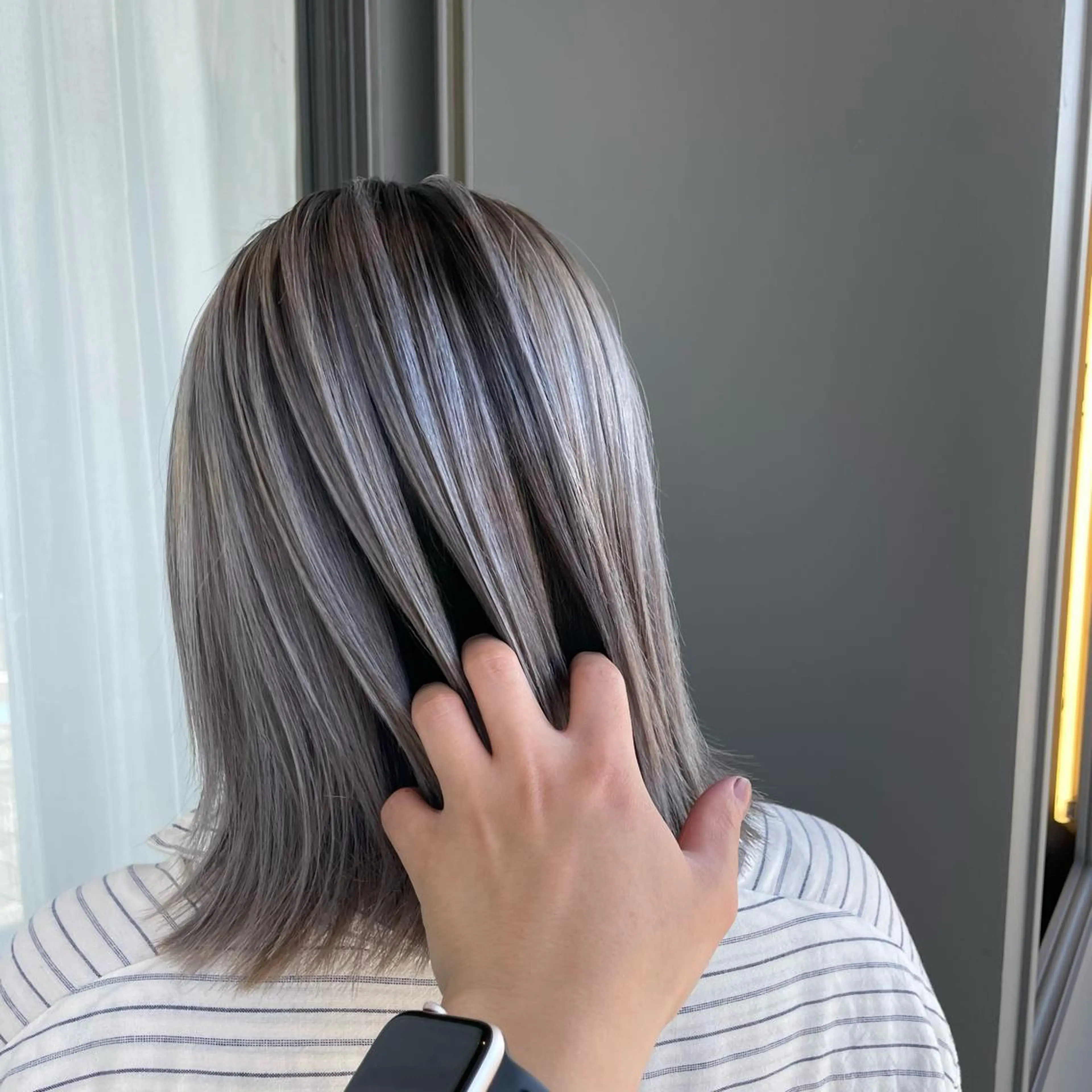 ミディアム ヘアカラー トリートメント ブリーチ毛矯正.髪質 改善.髪にドラマをのヘアスタイル