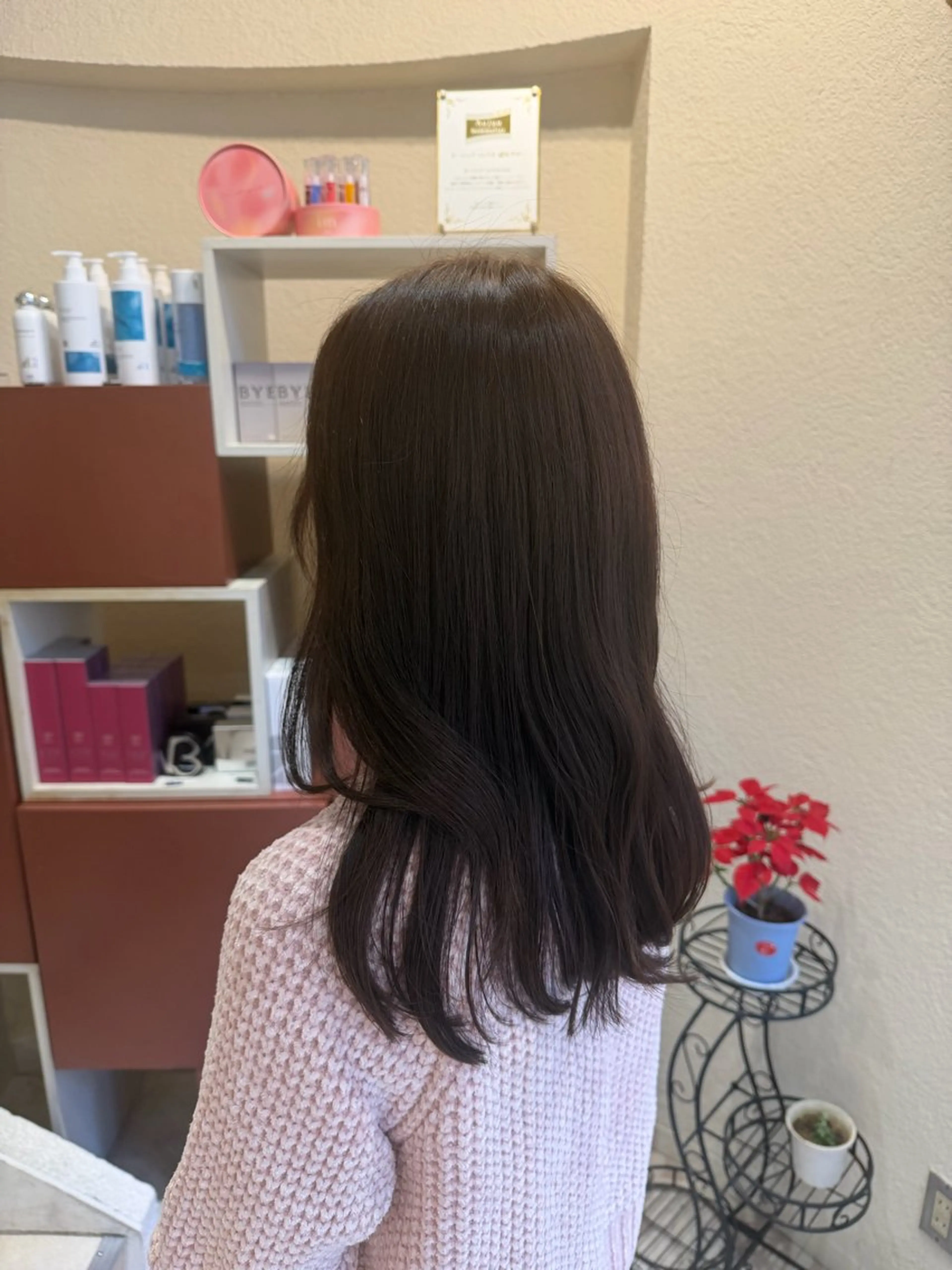 ロング カラー グレージュ トリートメント カット ヘアカラー トリートメント 吉川沙知 /ナチュラルカラーのヘアスタイル