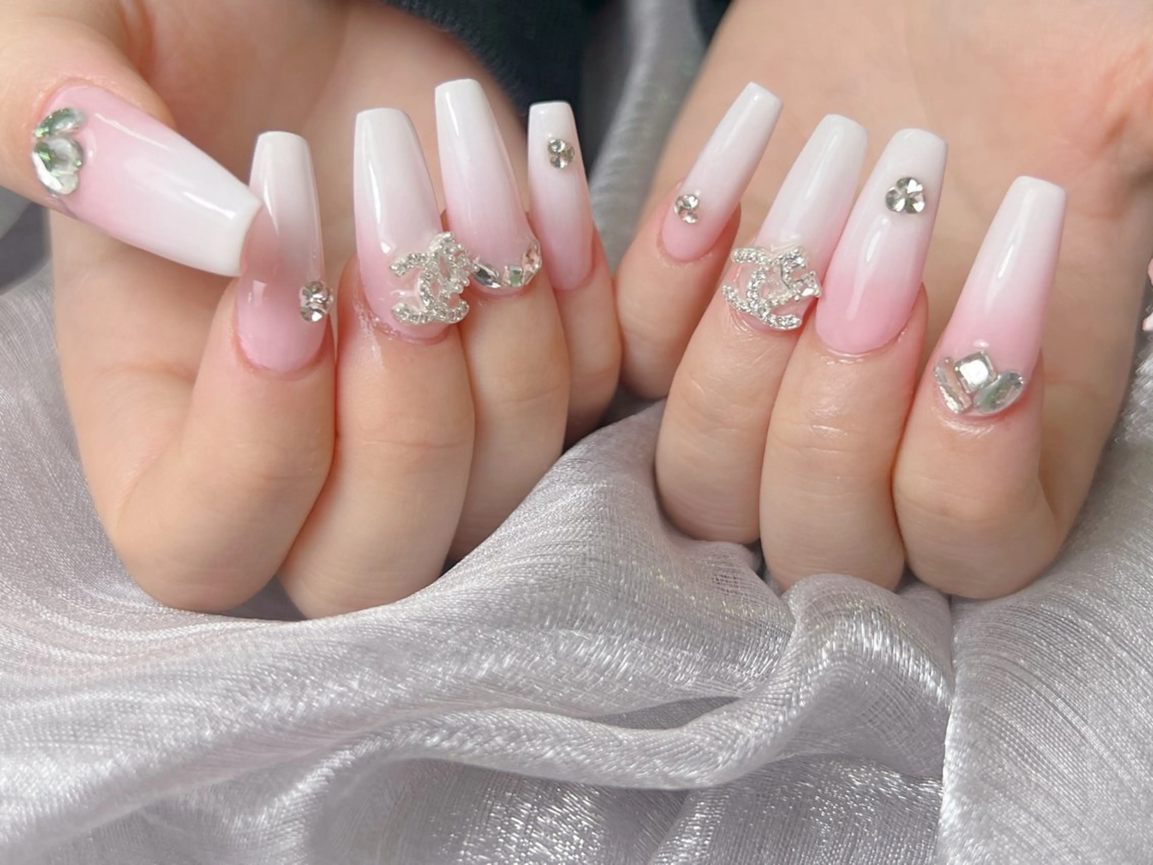 ネイル ハンドネイル lucky nail 歌舞伎町のネイルデザイン