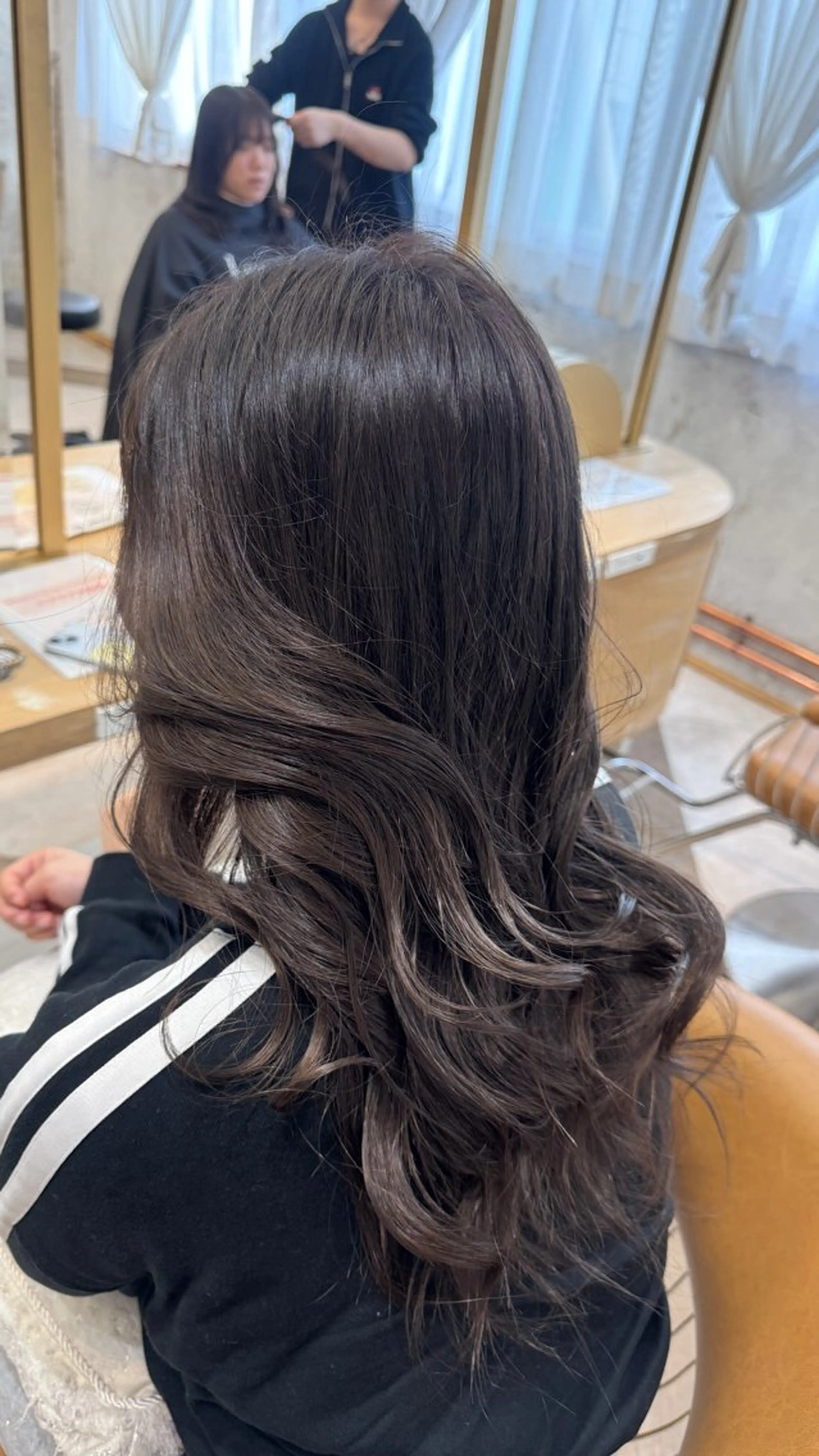 セミロング 橋本 りくのヘアスタイル