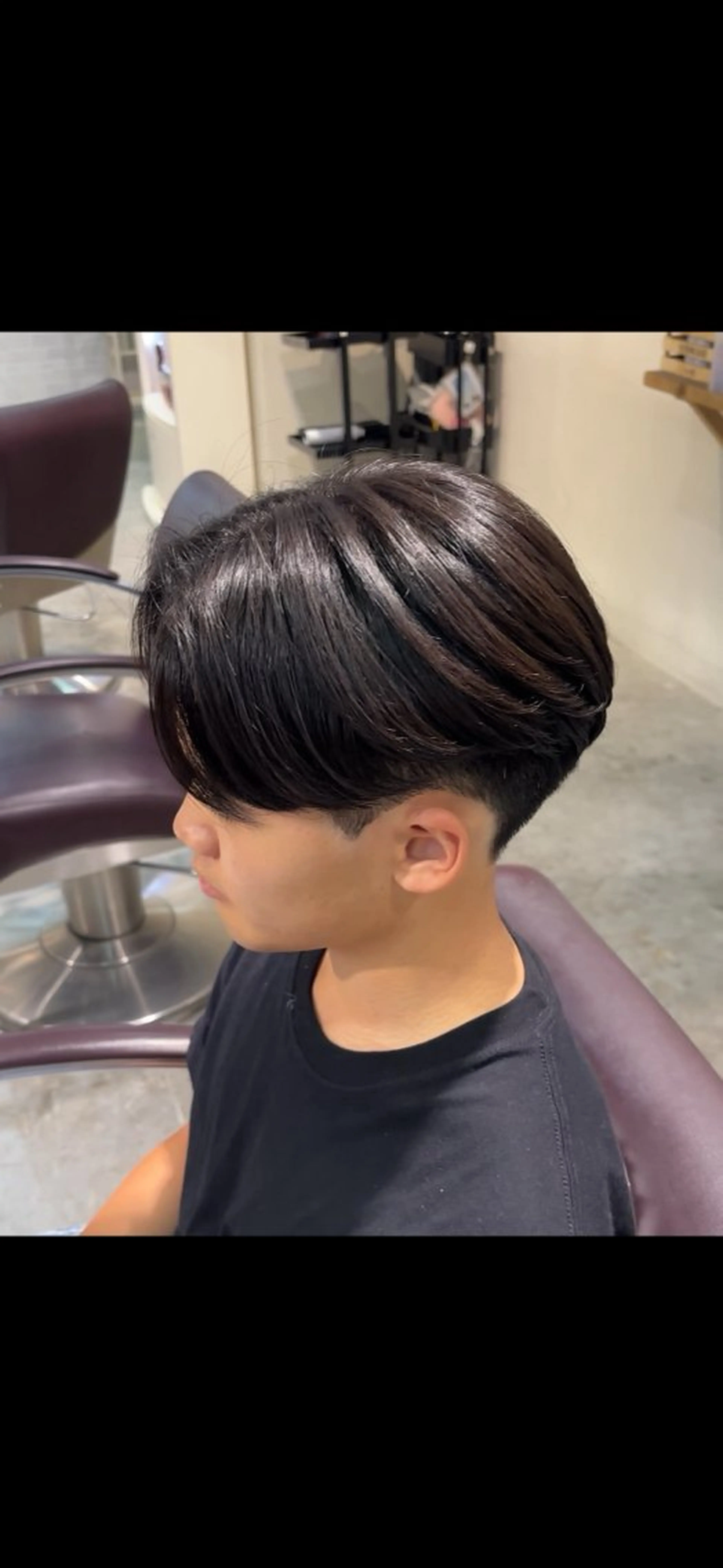 ショート パーマ メンズ センターパート メンズパーマ くせ毛 縮毛矯正 ニュアンスパーマ カット 縮毛矯正 縮毛矯正/メンズ パーマ/岩名新大のヘアスタイル