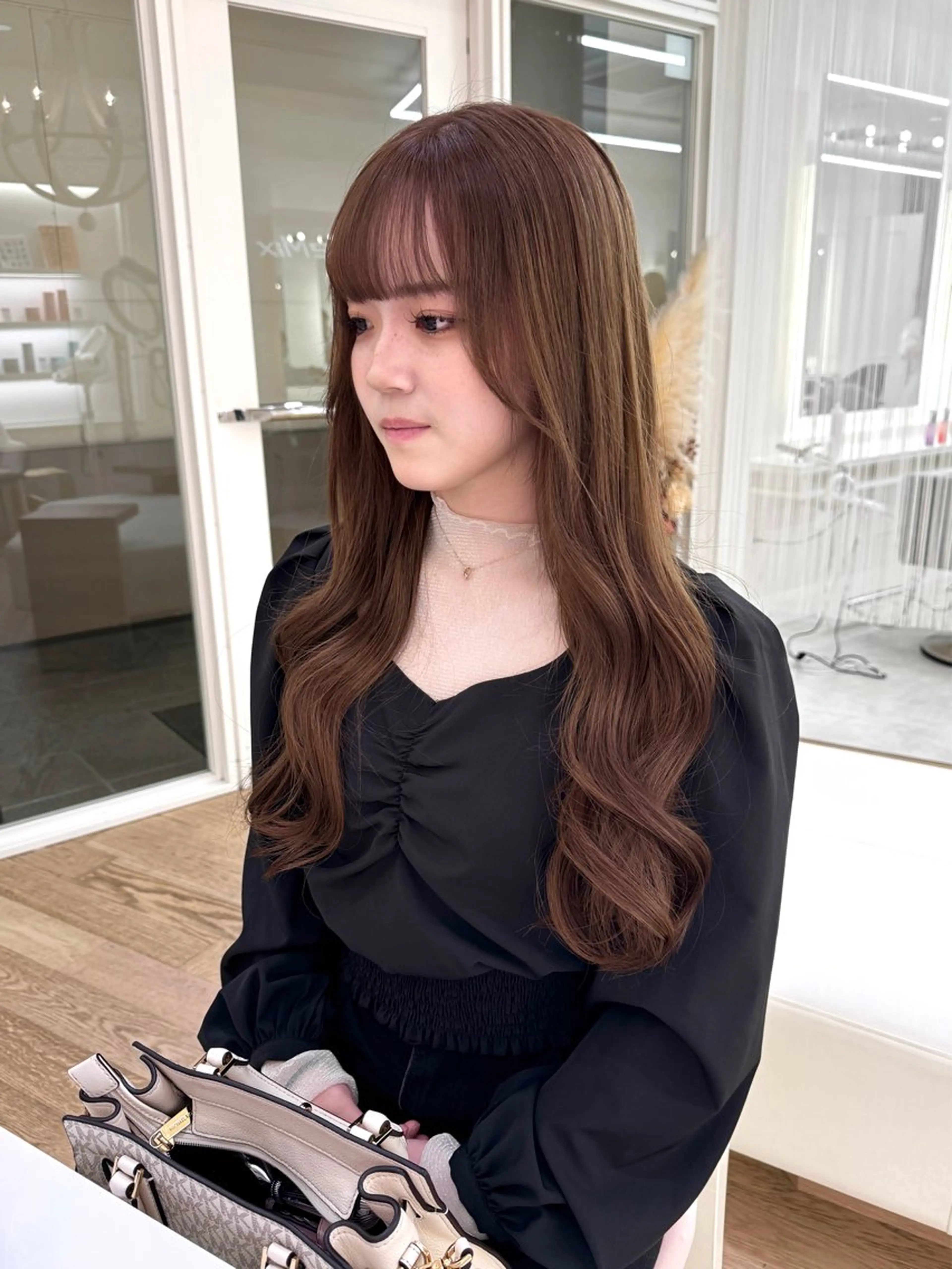 ブリーチせずに明るく透明感あるcolorにしたい方💞【bleachなしWcolor 🥣❤︎"】➕【cut】の写真