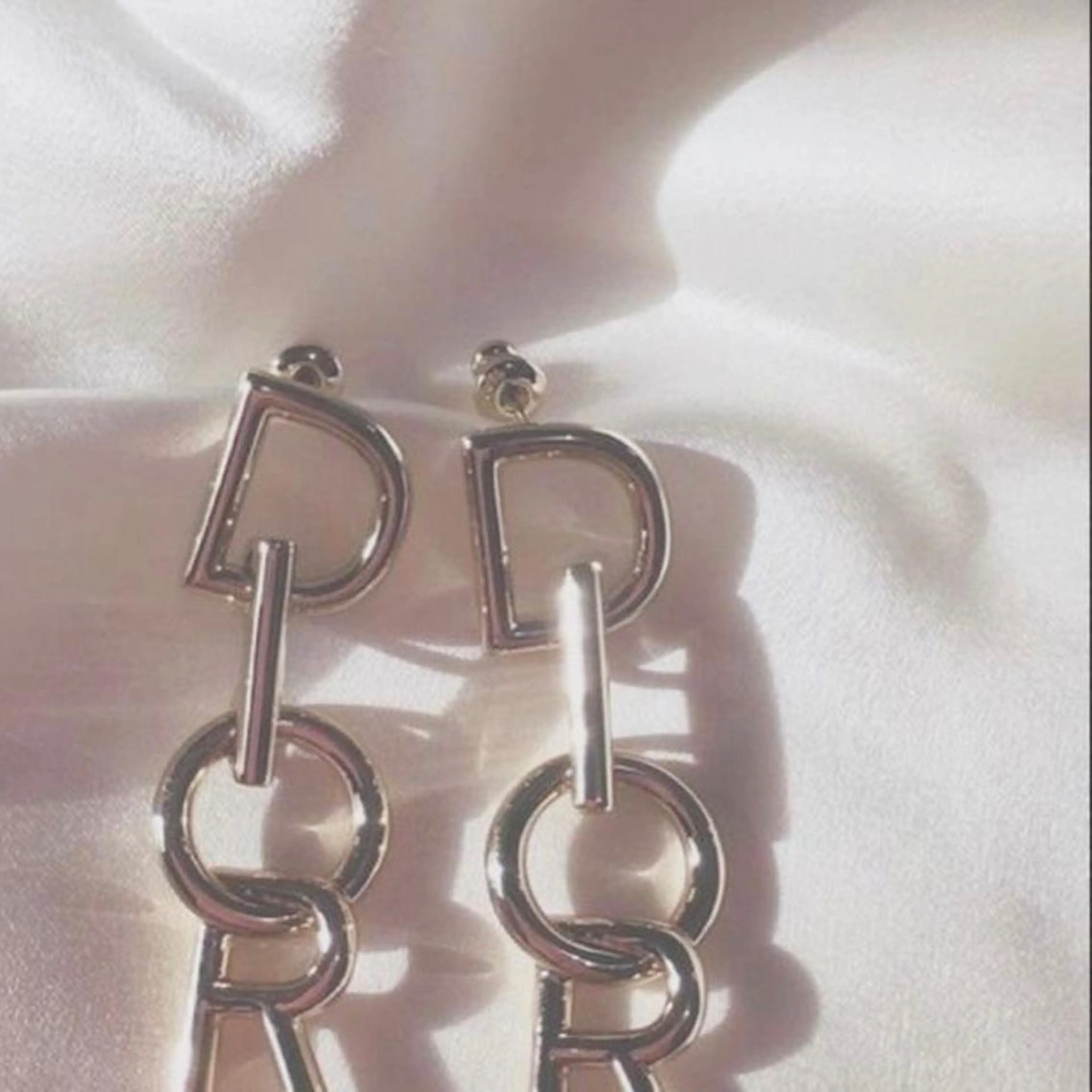 IwAsh  大和駅店所属・shiho .のヘアスタイル