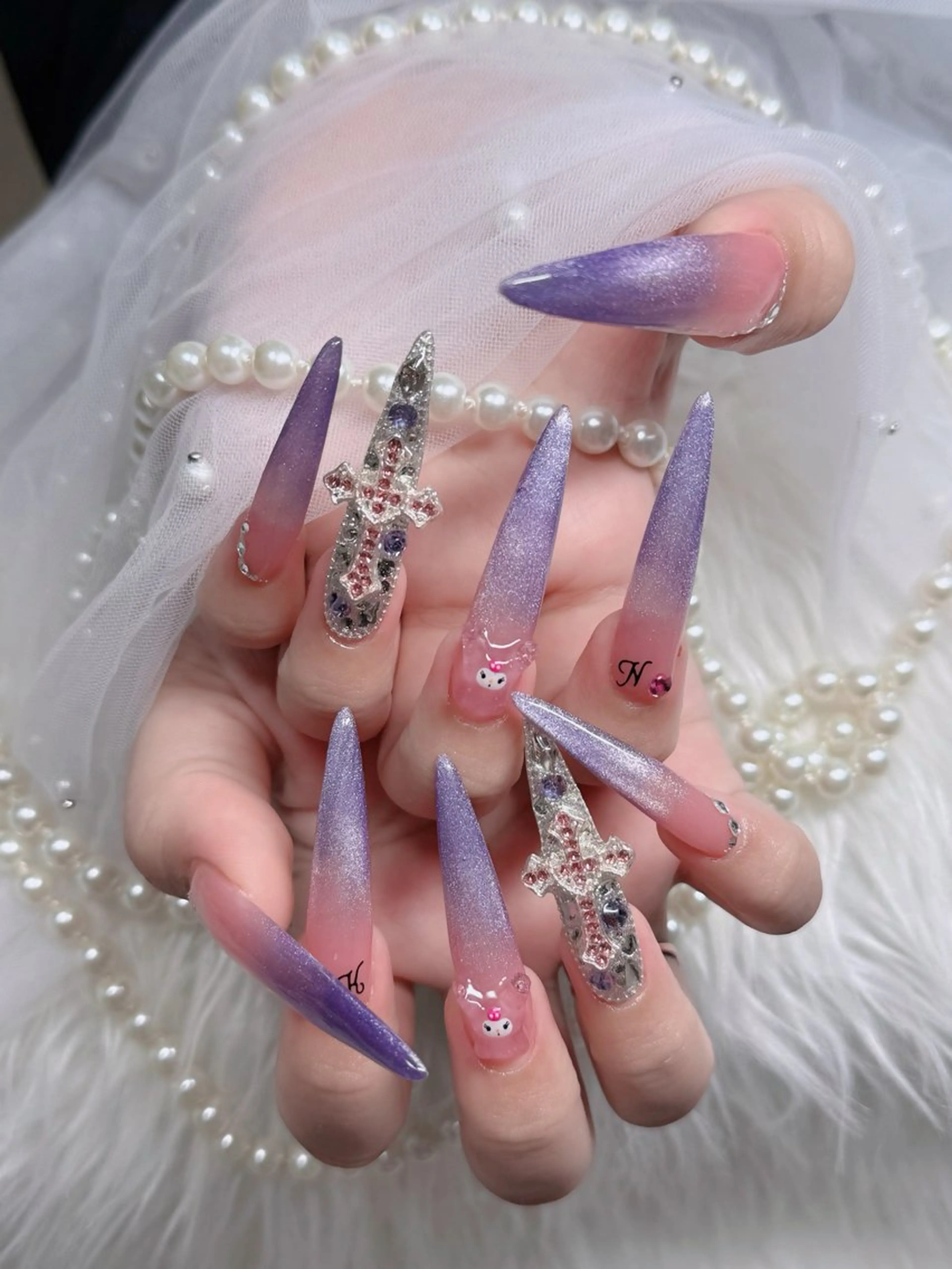ネイル フレンチネイル ジェルネイル ガラスフレンチ ハロウィン ハート H.baby Nail Salonのネイルデザイン
