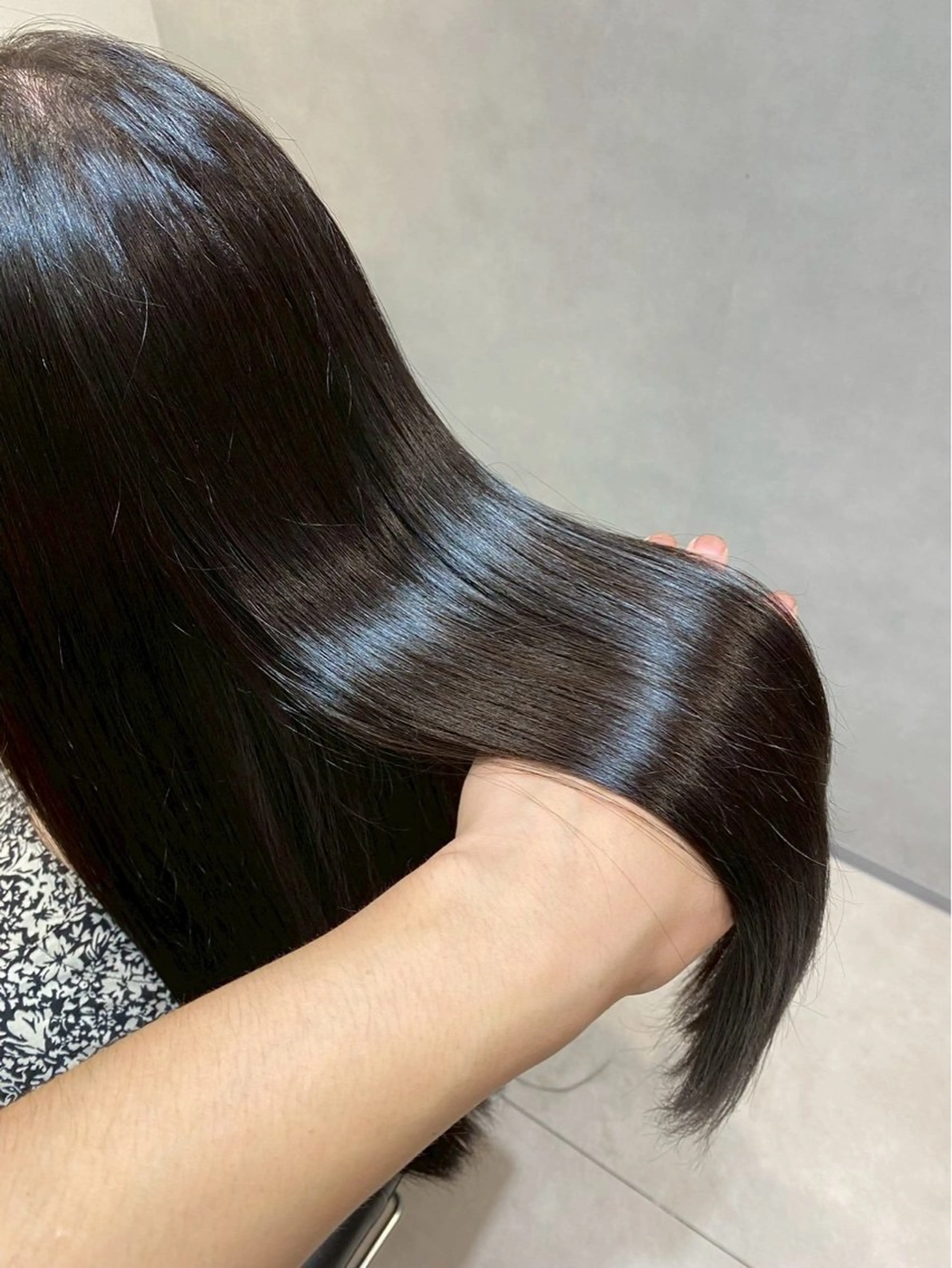 ロング カラー youres hair髪質改善トリートメント&ヘッドスパ青葉台店所属・武田 勇貴のヘアスタイル