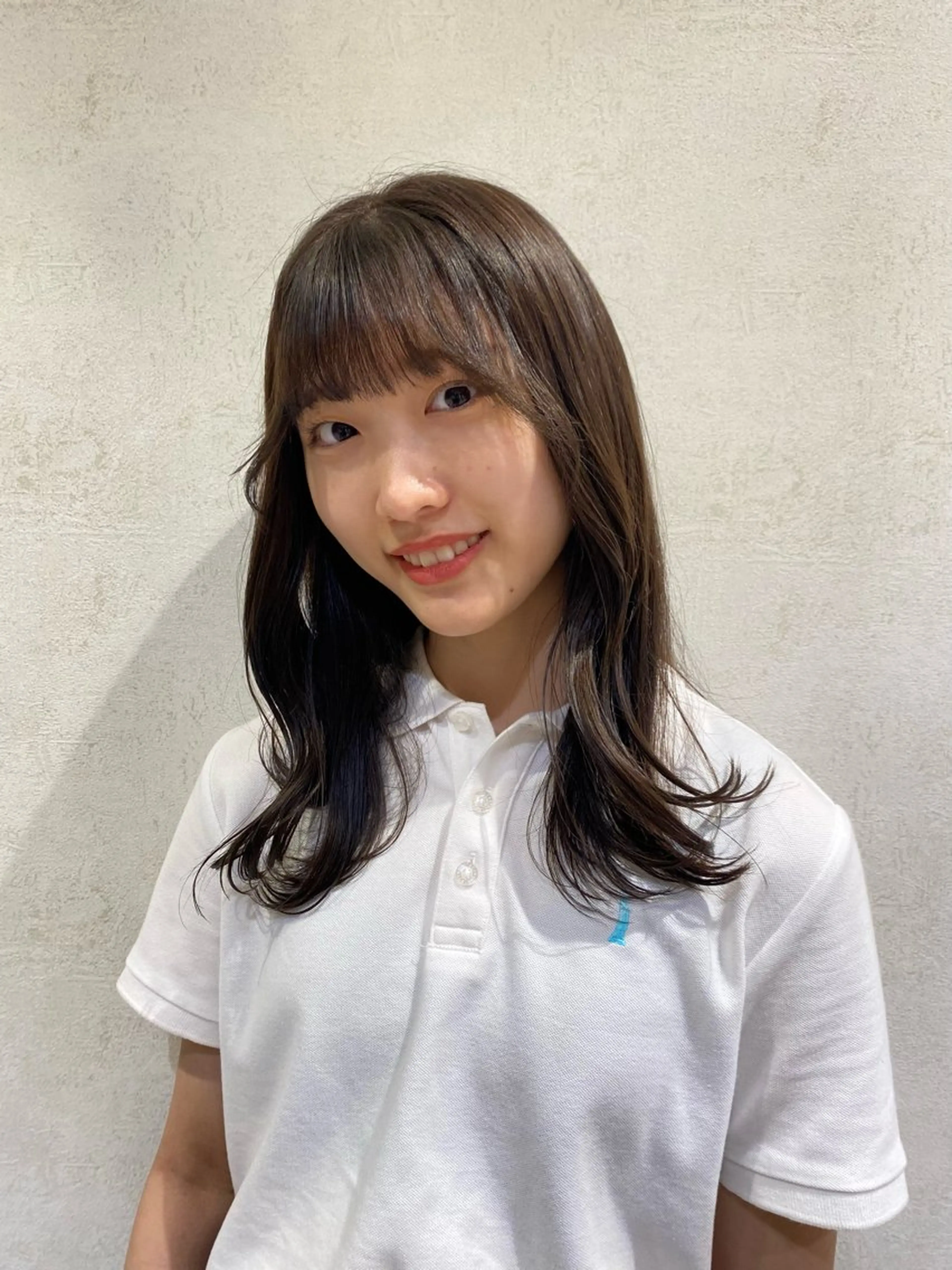 セミロング カラー ヘアアレンジ オリーブカラー izumi/ ボブ/パーマのヘアスタイル