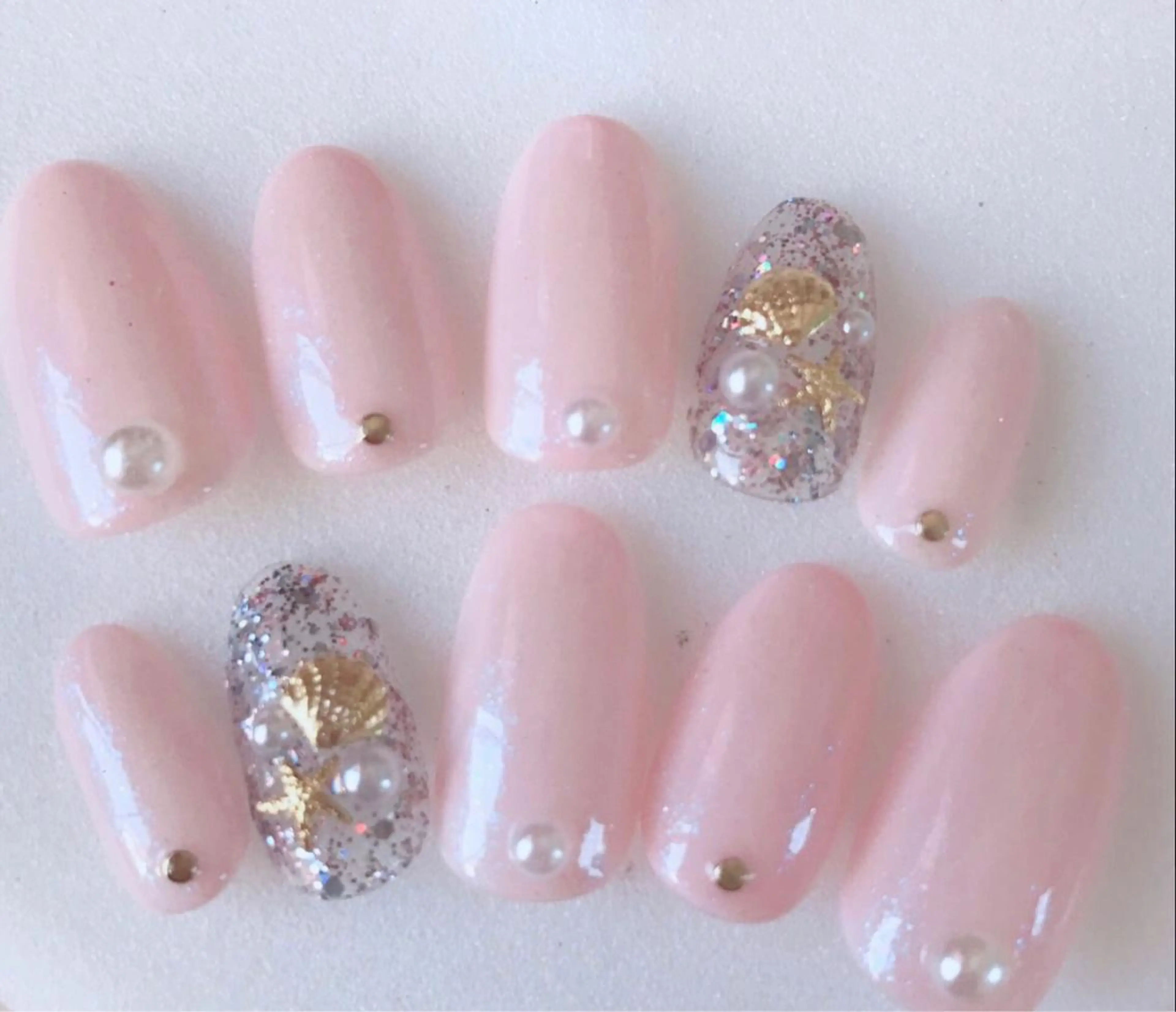 ネイル ハンドネイル ゲン レイカのネイルデザイン