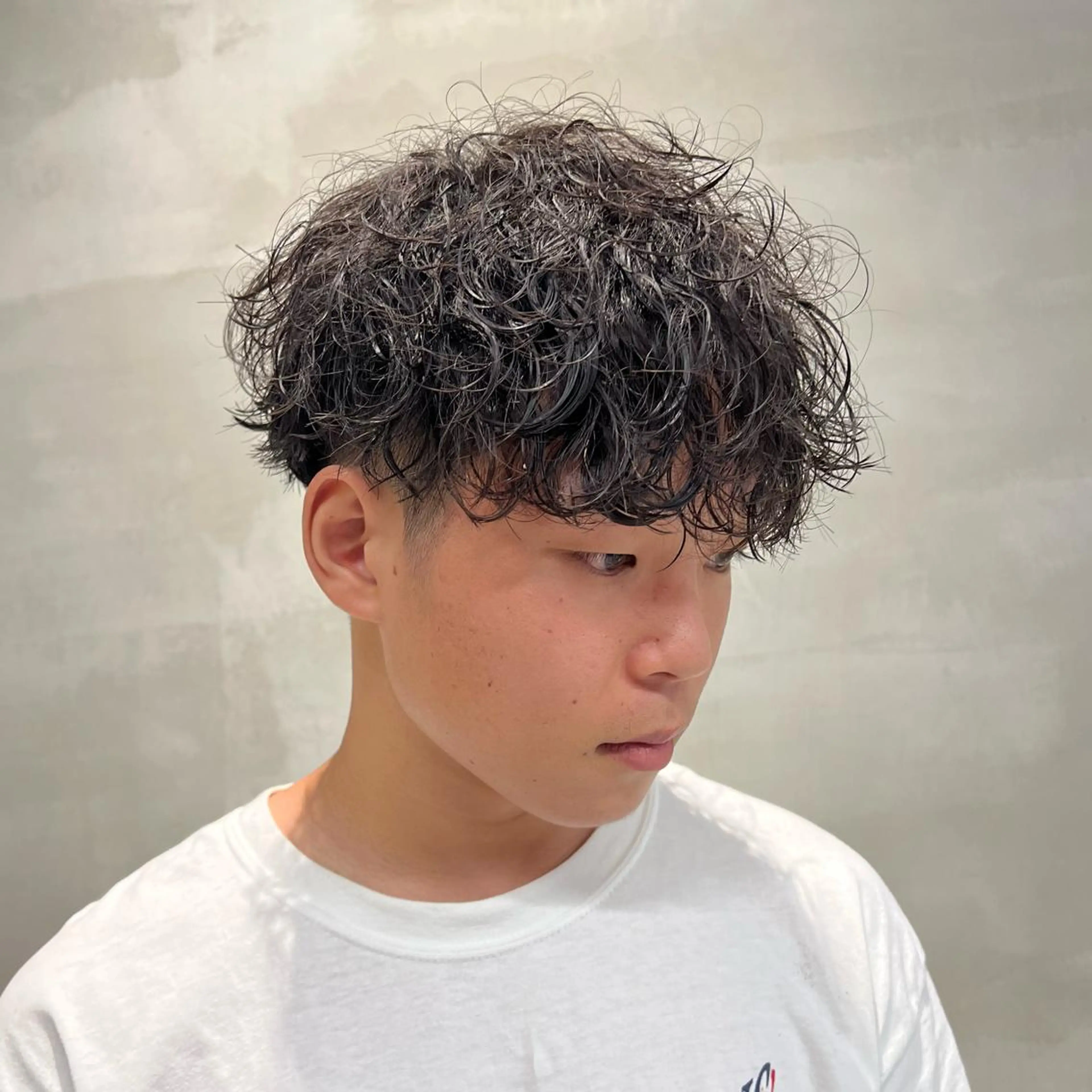 メンズ フェードカット マッシュ メンズパーマ 波巻きパーマ カット パーマ トリートメント 渥美祐耶 【メンズカット】のヘアスタイル