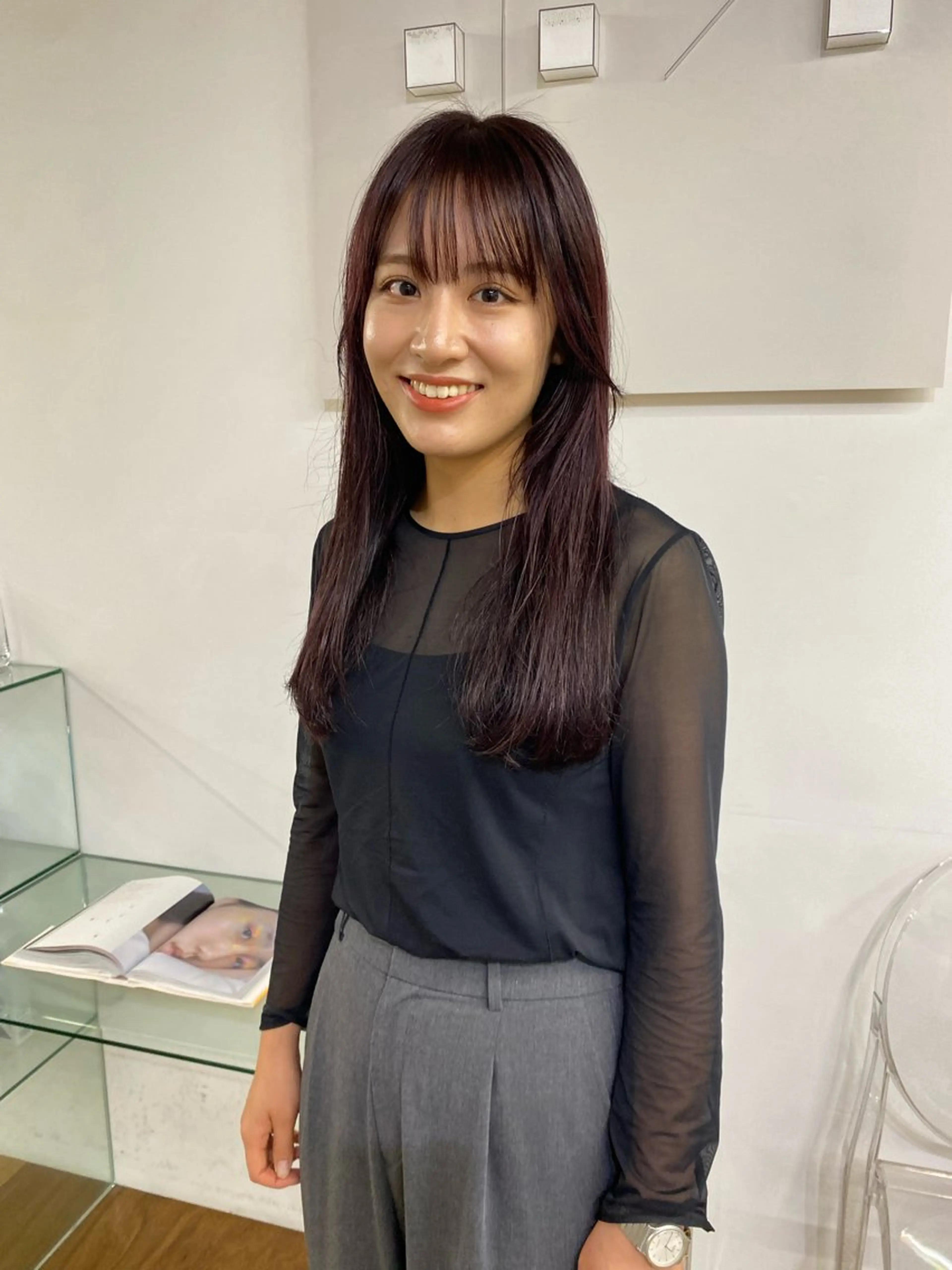 カラー ブリーチ ボルドーカラー ブリーチなしカラー 似合わせカット ツヤカラー/和田陽向のヘアスタイル