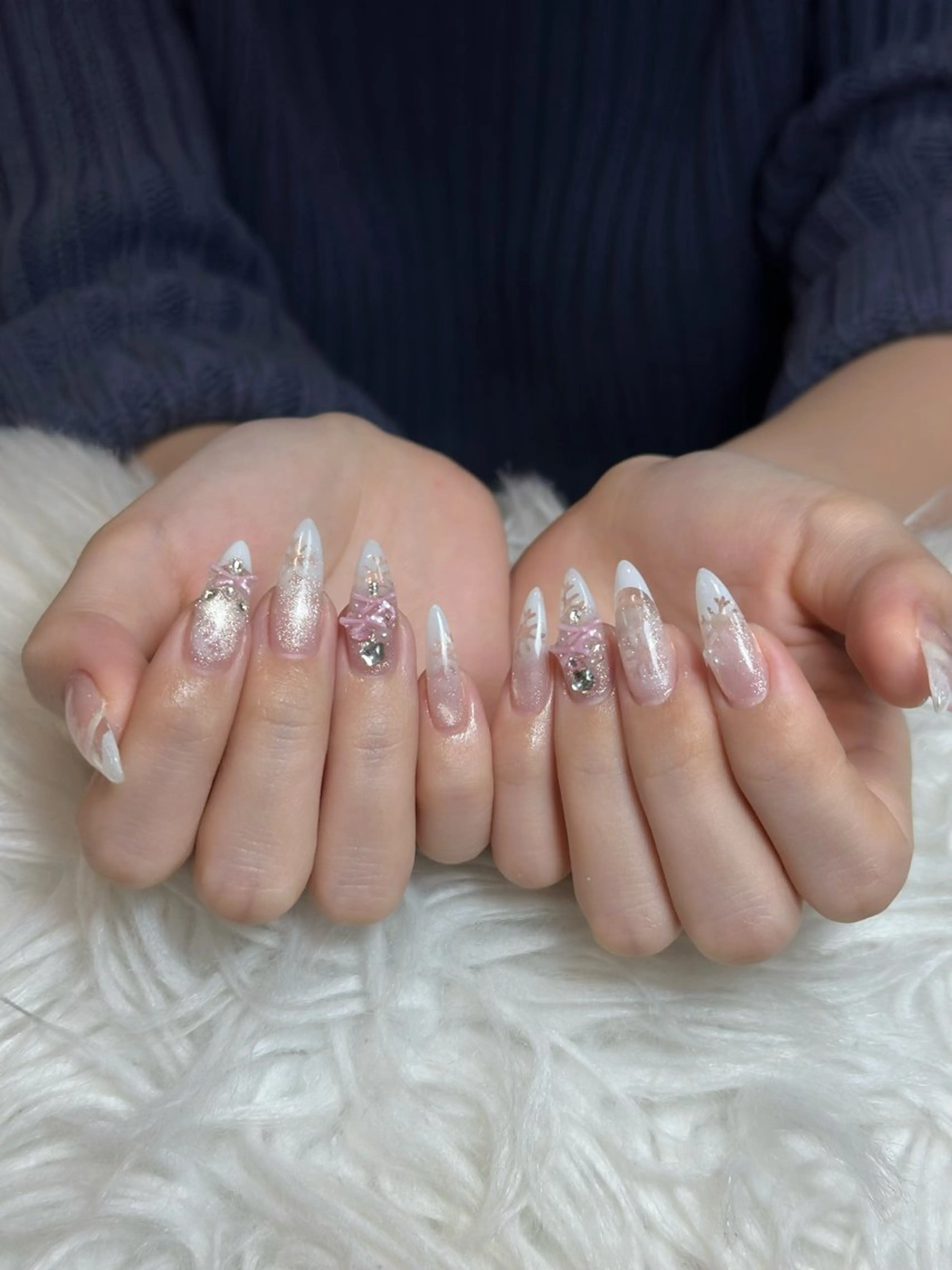 ネイル オーロラネイル ボルドー ブラウン 氷ネイル・うるうるネイル キラキラネイル ハンドネイル Julli ジュリのネイルデザイン