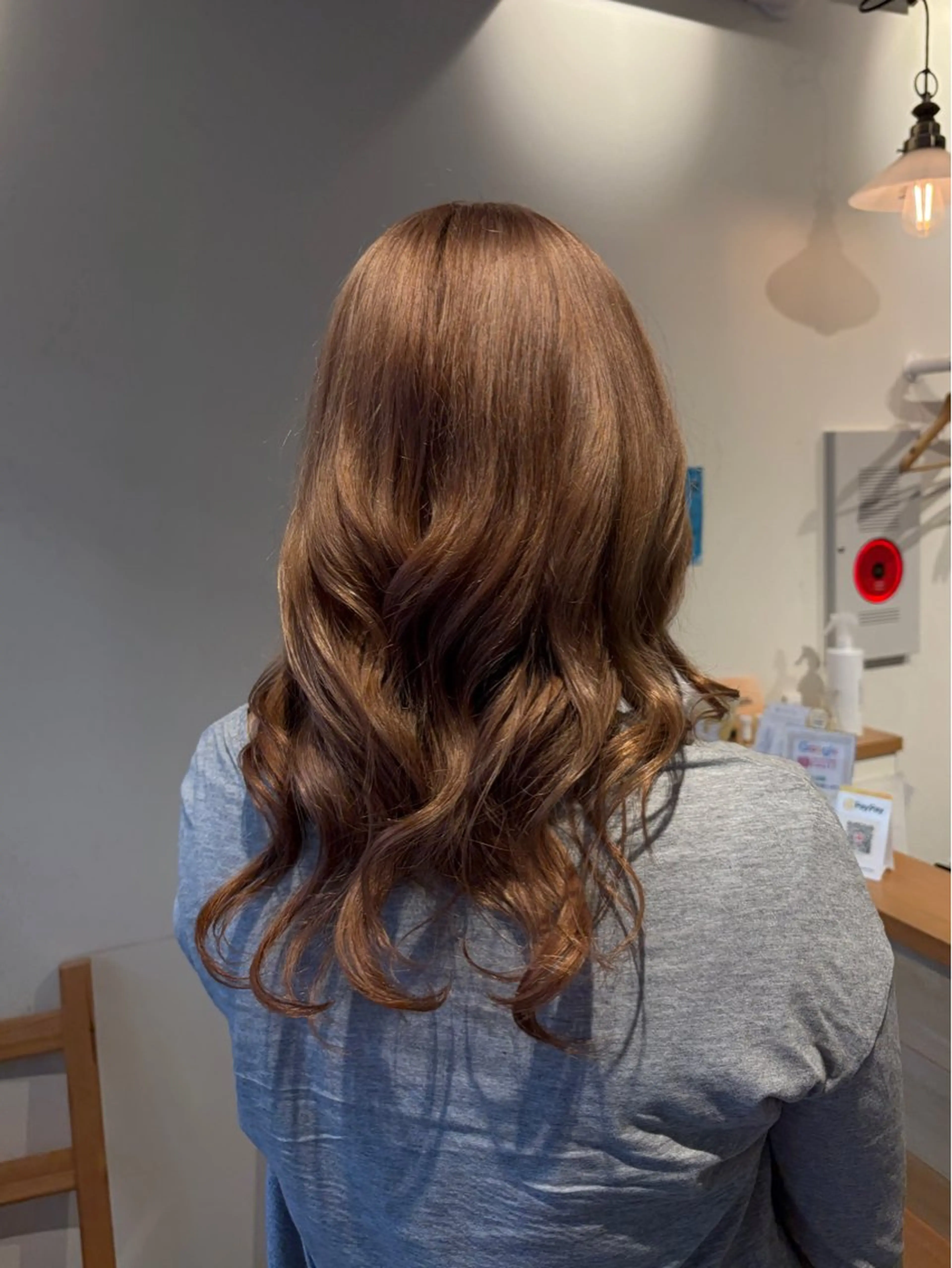 ロング カラー カット ヘアカラー トリートメント 荒井 茉凜のヘアスタイル