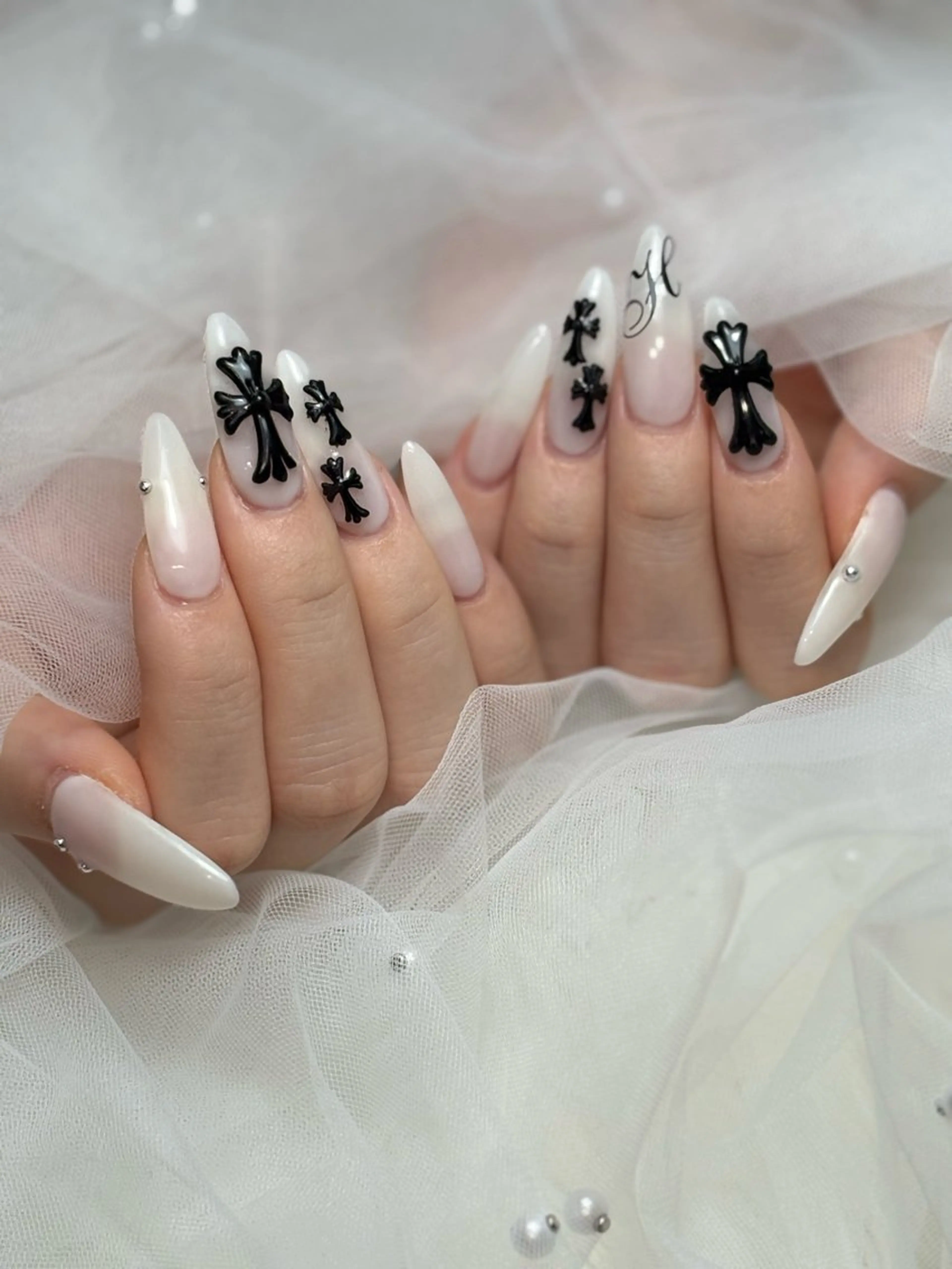 ネイル 、 RUUAのネイルデザイン