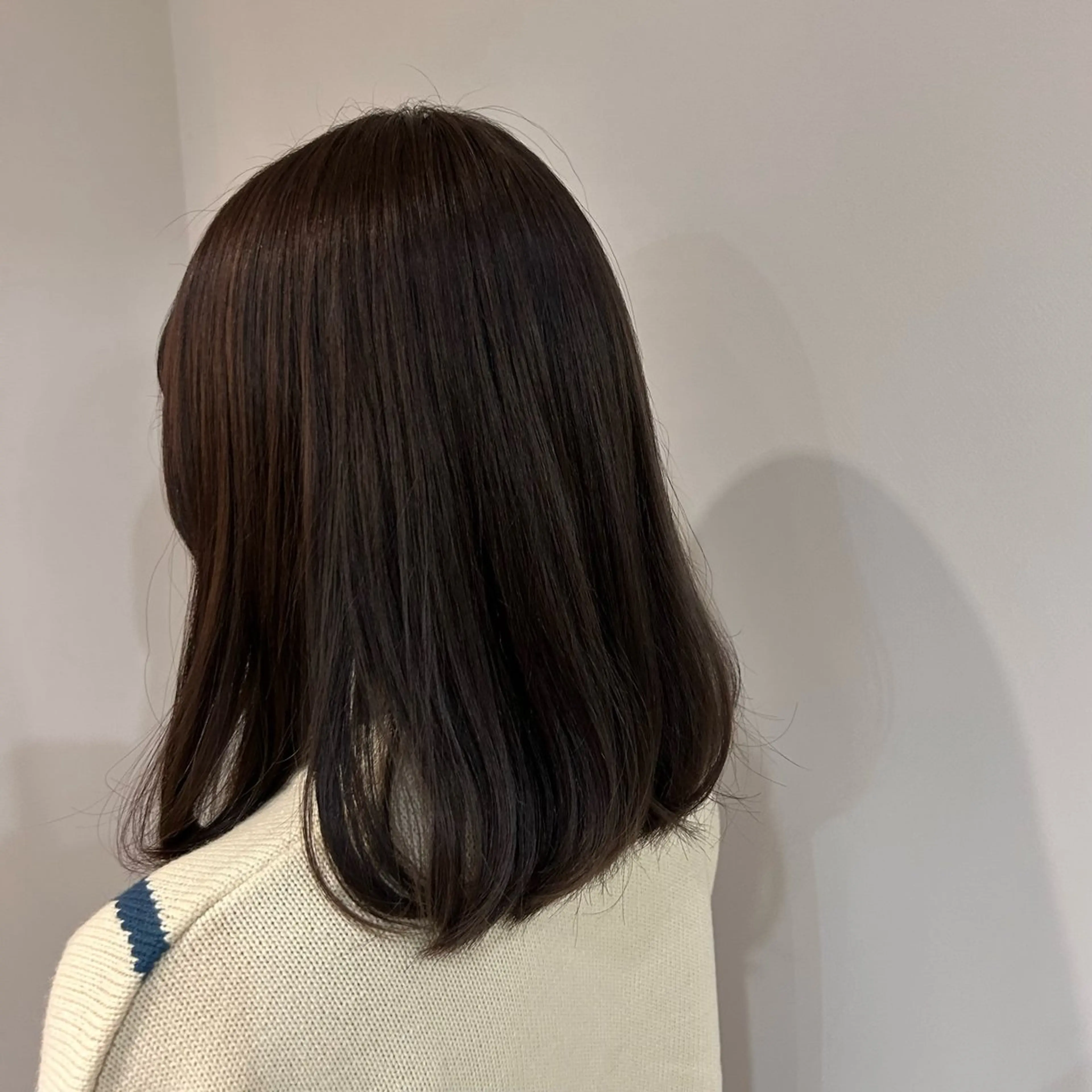 ミディアム カラー ラベンダーカラー 高木 花のヘアスタイル