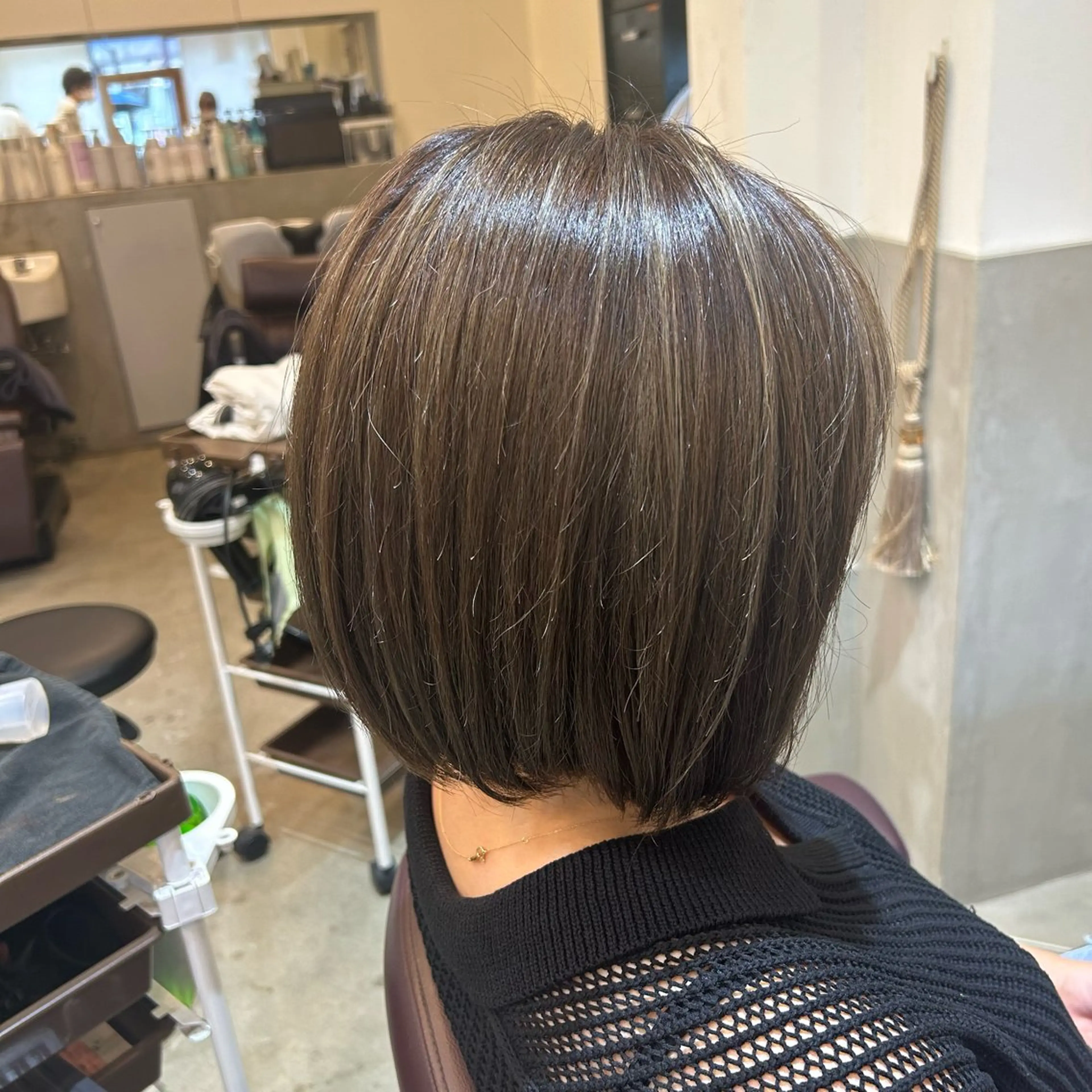 ショート カラー カット ヘアカラー トリートメント 若狭 彩花のヘアスタイル