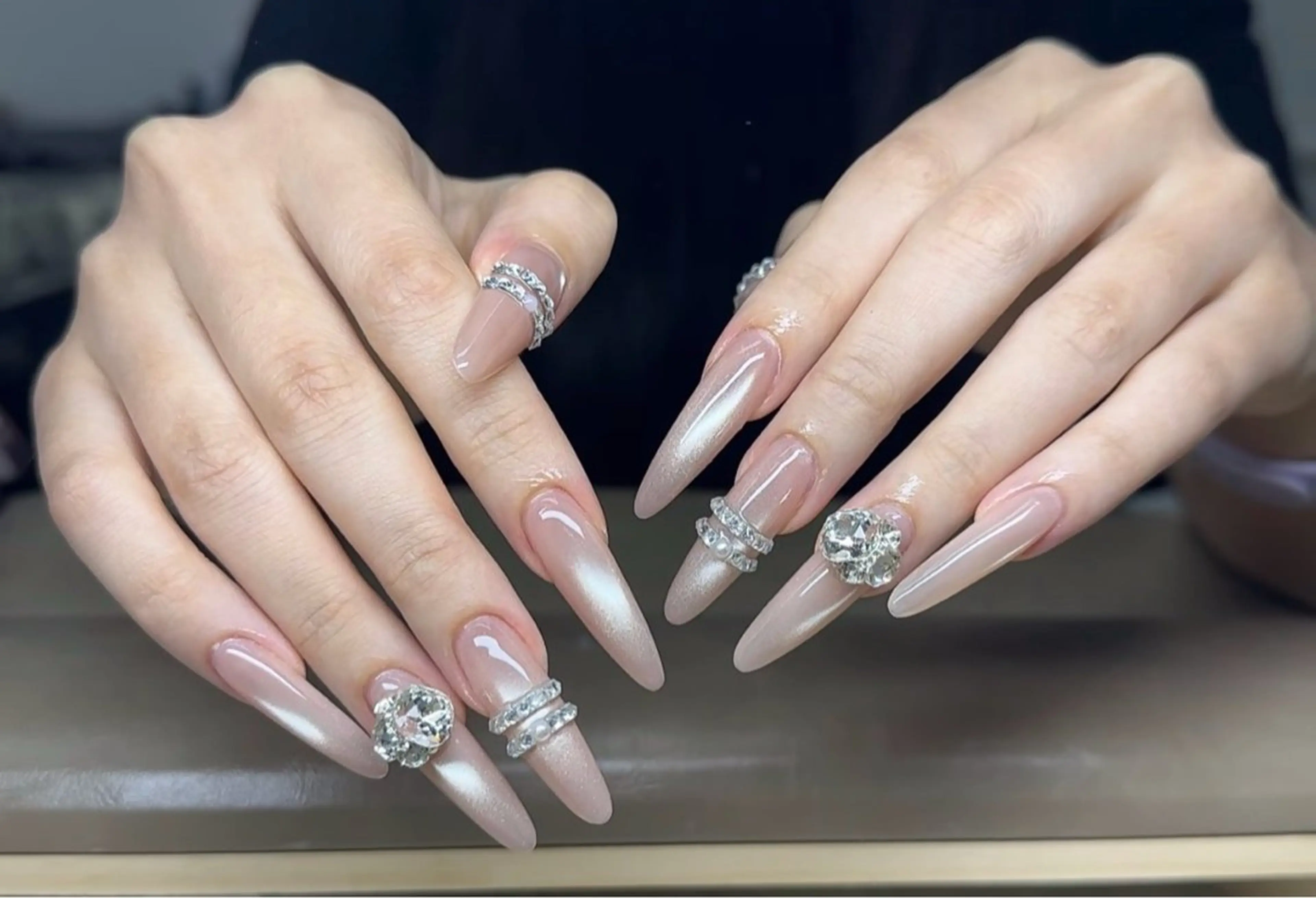 ネイル ハンドネイル WO MIAO💎のネイルデザイン
