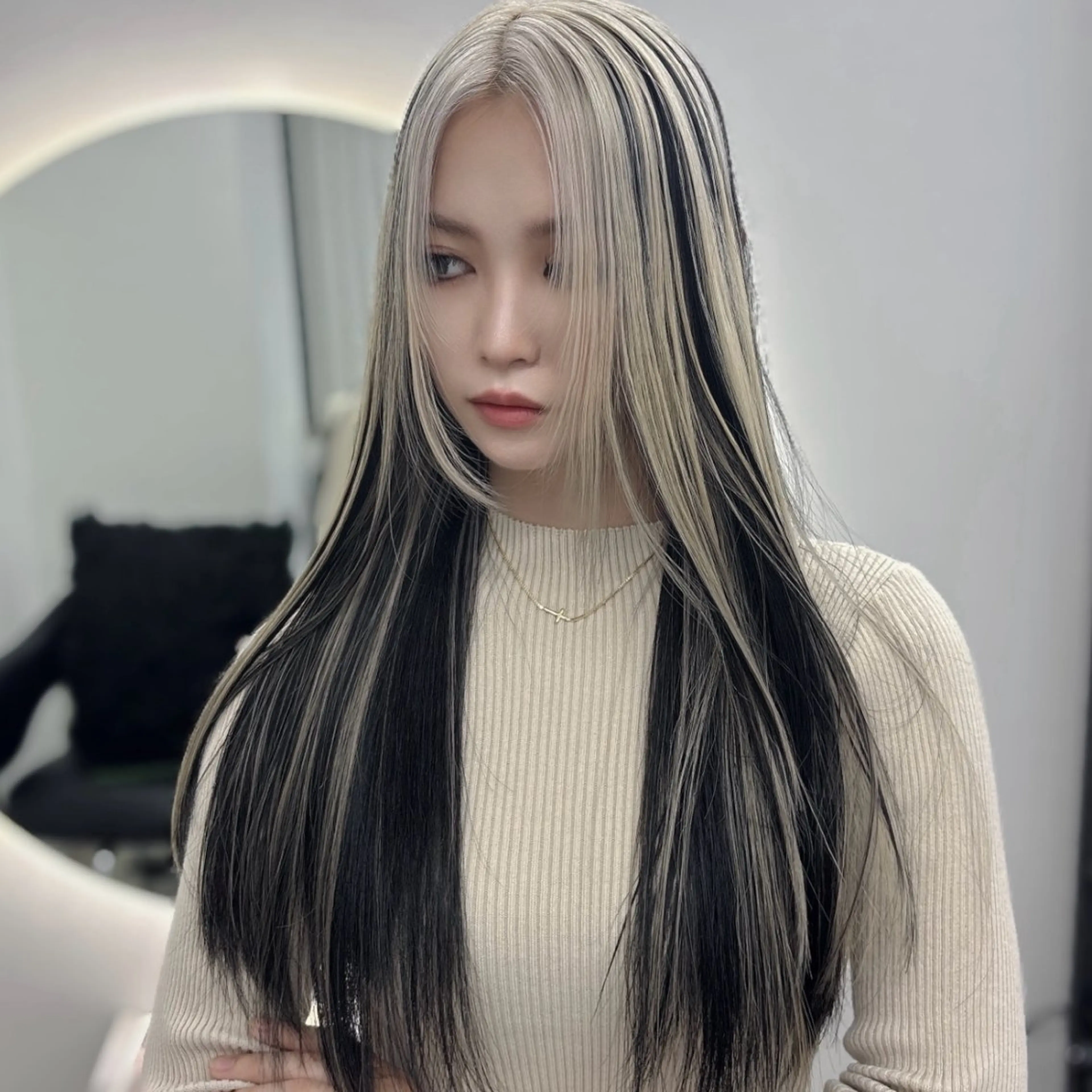 ロング カラー ヘアカラー Ren. 🦋デザインカラーのヘアスタイル