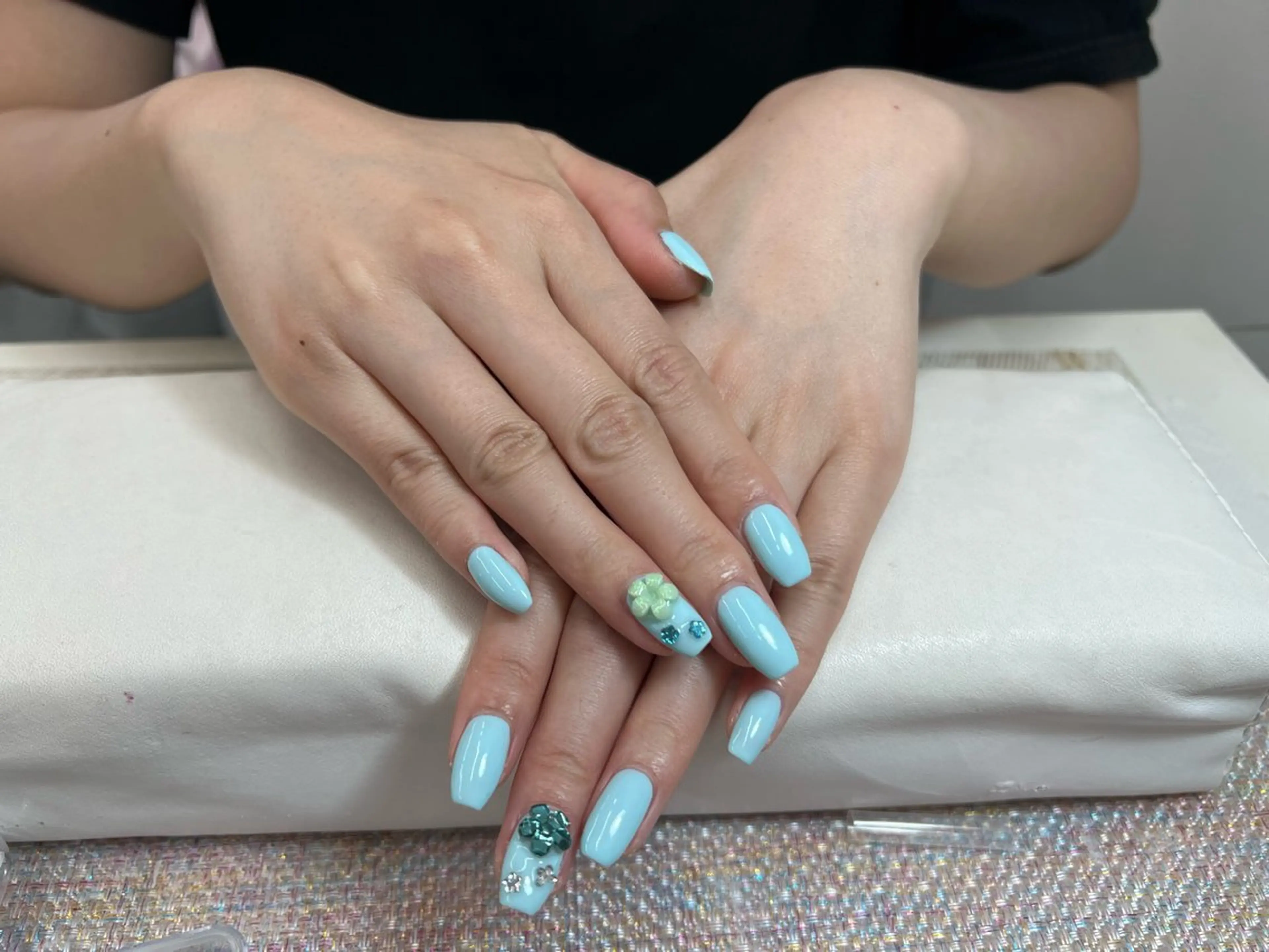 セミロング ハンドネイル 宮崎 もものネイルデザイン