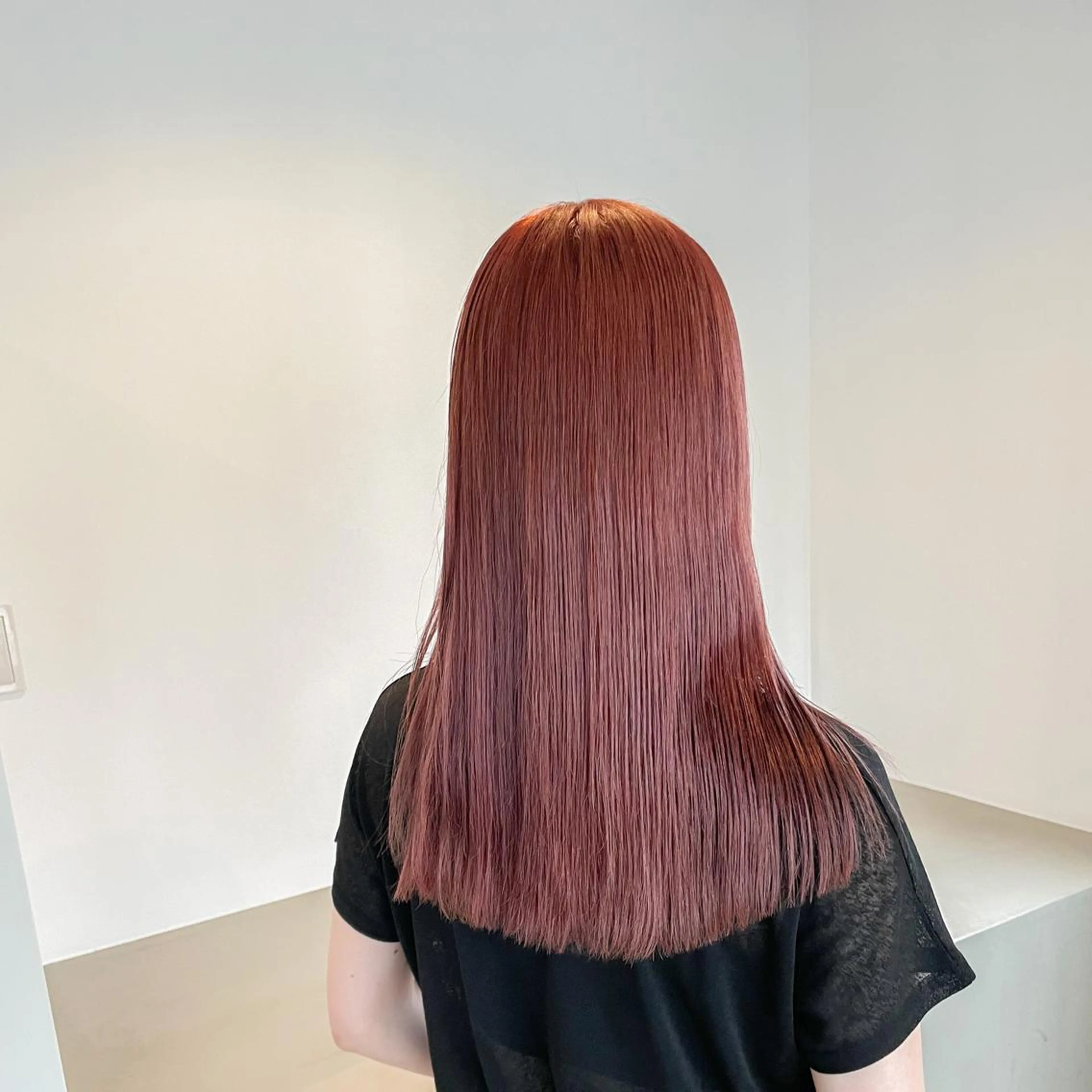 ロング カラー ブリーチ ボルドーカラー ヘアカラー Takuma Suzuki中目黒のヘアスタイル