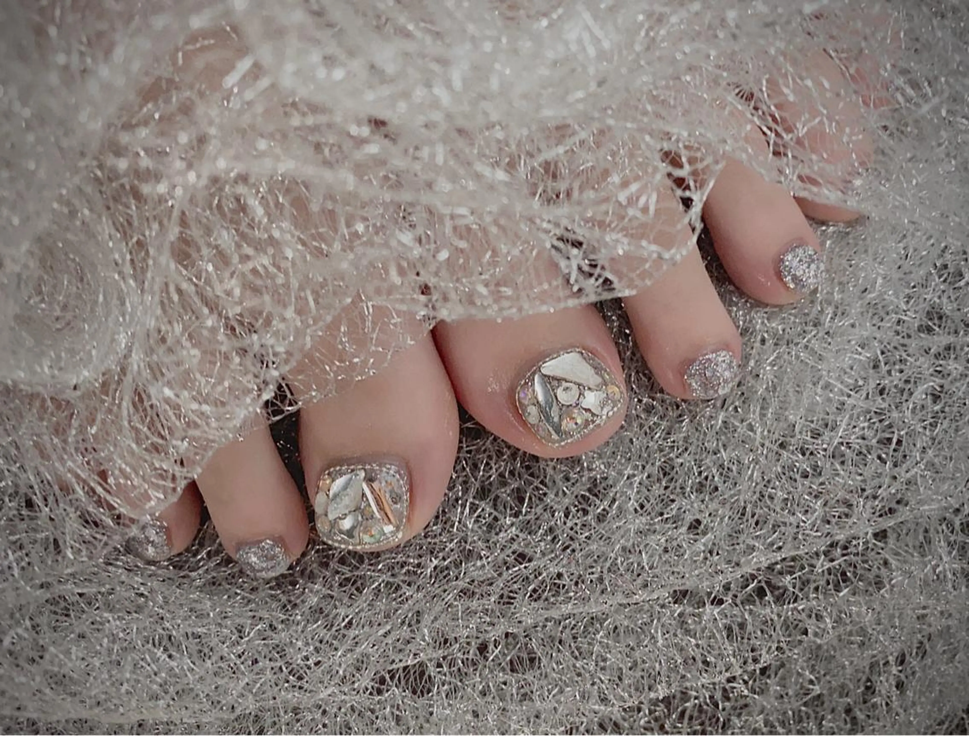 ネイル フットネイル I-nailロング /ワンホン/キラキラのネイルデザイン