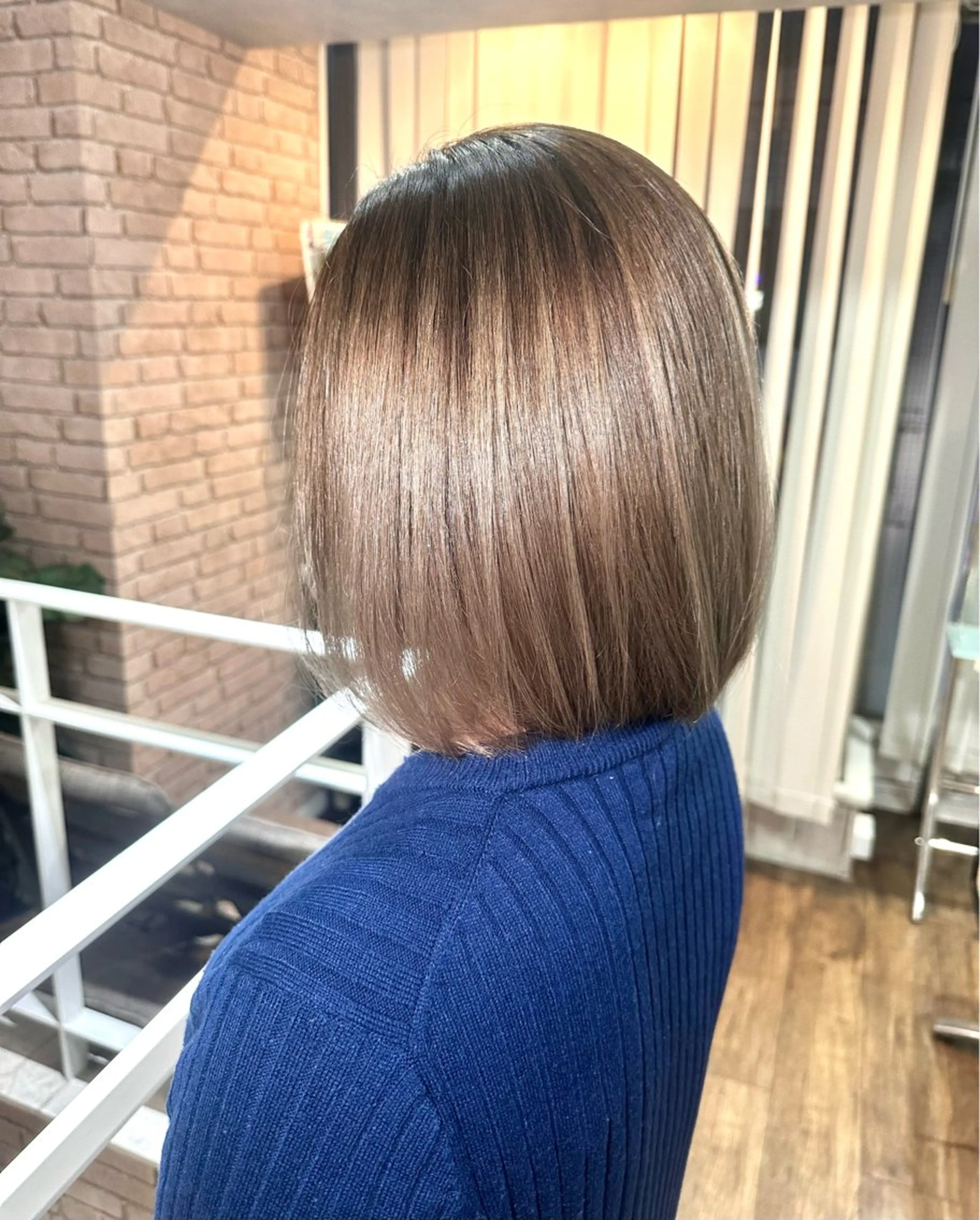 ミディアム カラー ヘアアレンジ バレイヤージュ ブリーチ 髪質改善 レイヤーカット MiU所属・池袋髪質改善×レイヤ ー専門MATSUのヘアスタイル